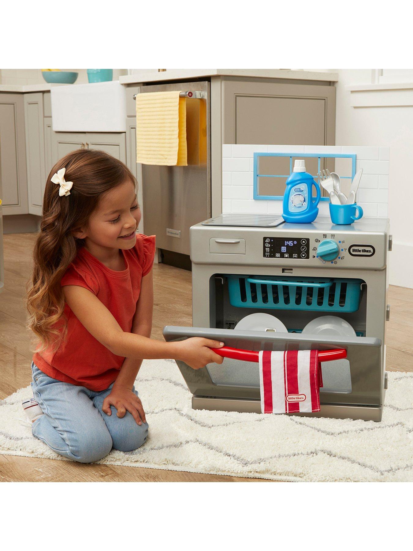 Little tikes kitchen clearance set