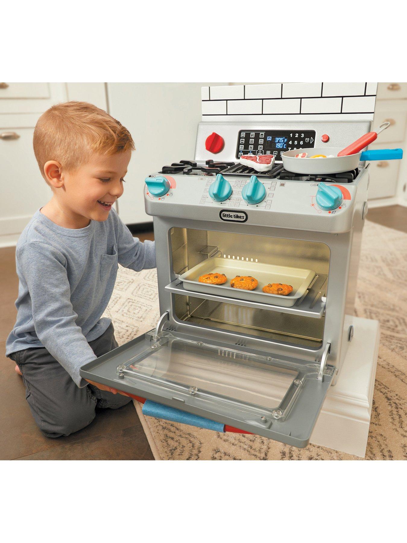 Little Tikes First Oven Realistic Pretend Play Appliance for Kids, Play  Kitchen with 11 Accessories and Realistic Cooking Sounds, Unique Toy