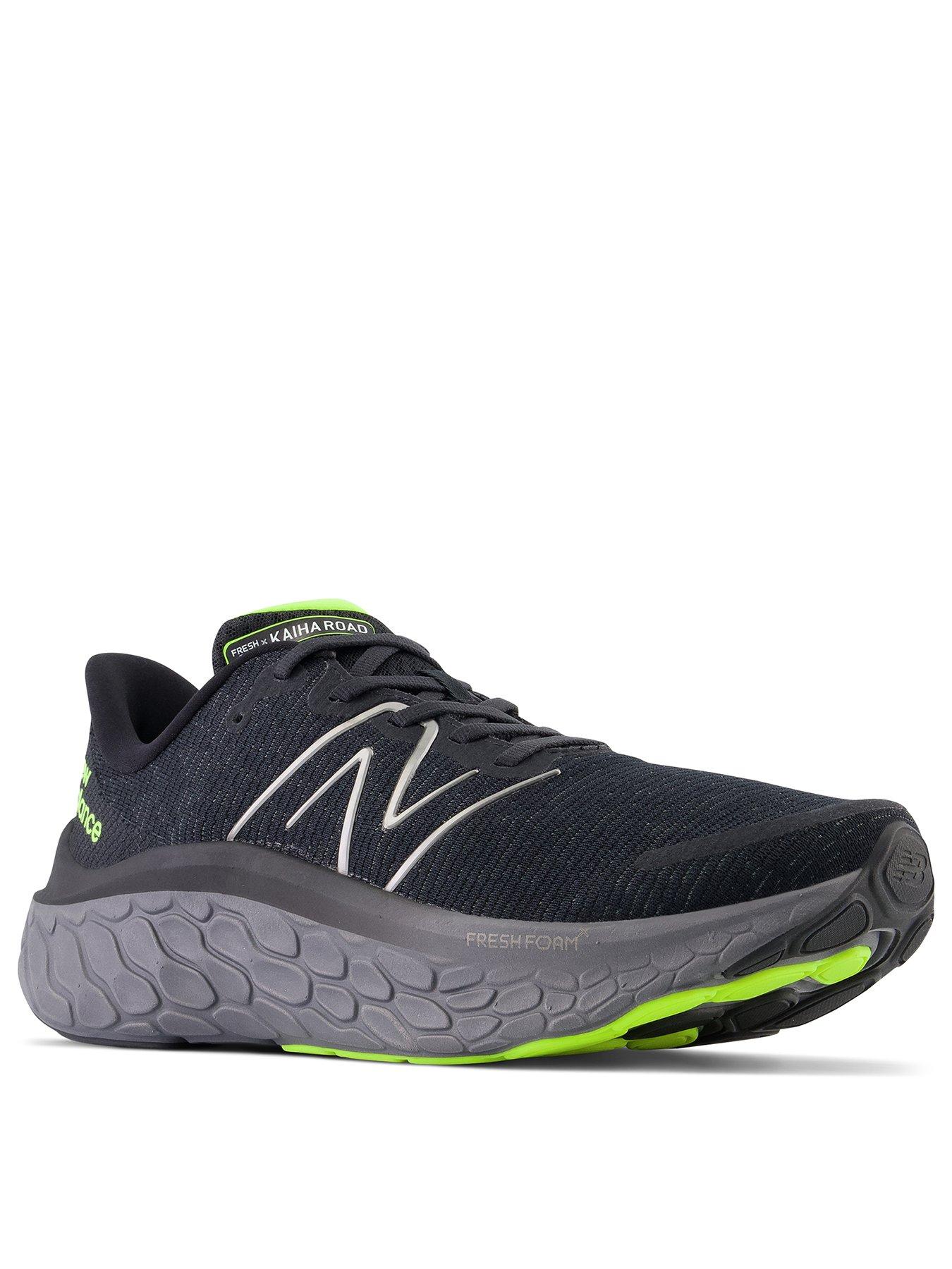 New balance clearance trainers uk sale