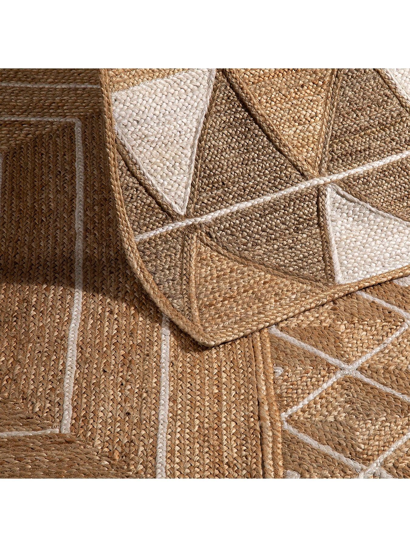 Image 5 of 5 of Esselle Naturelle Prestbury Natural Border Hand-Braided Rug