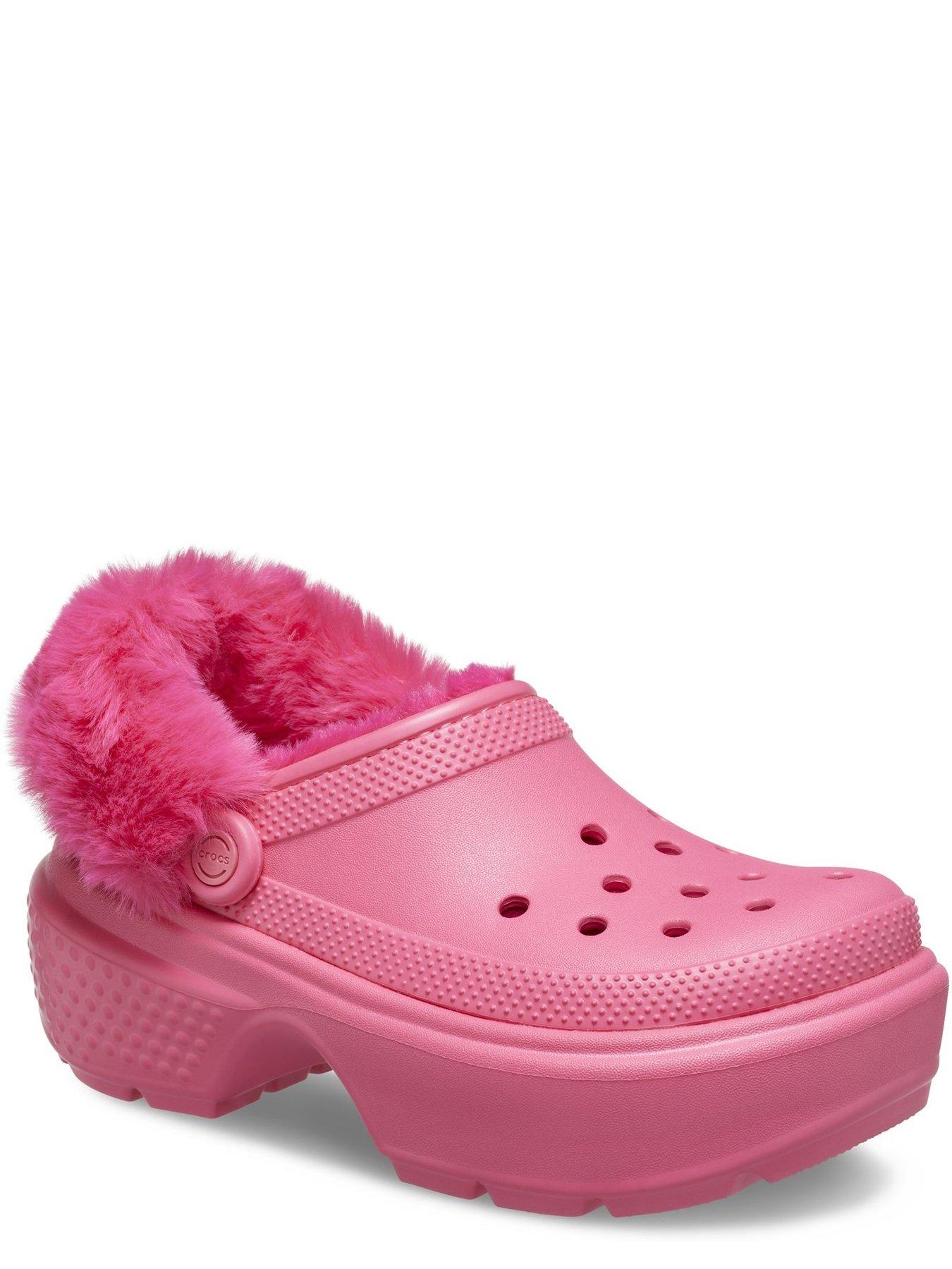 Fuzzy on sale pink crocs