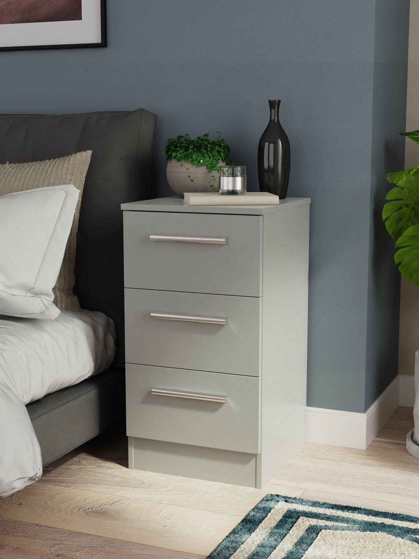 undefined Logan Ready Assembled 3 Drawer Bedside - Grey