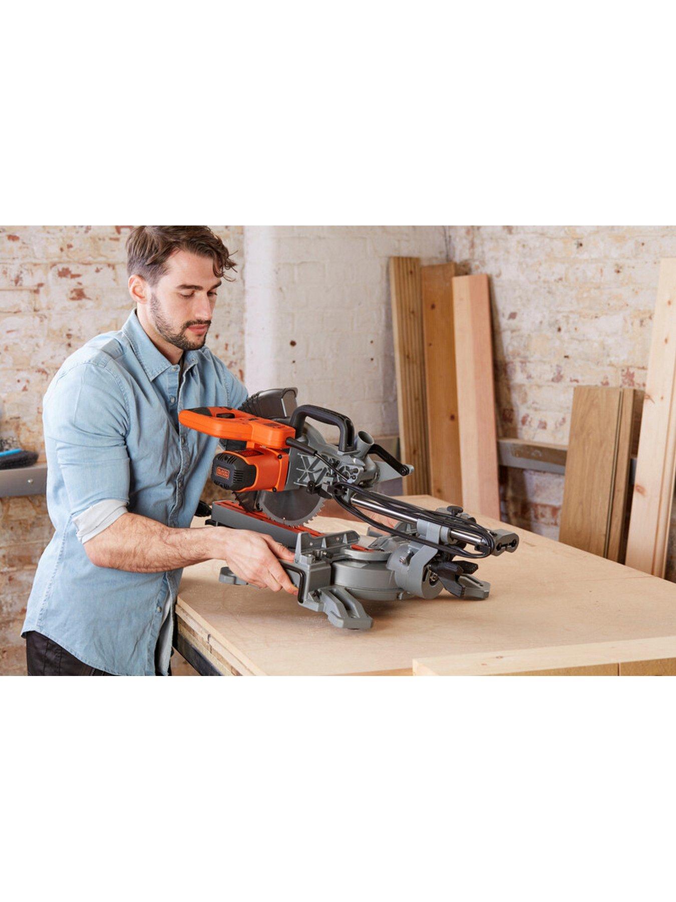 Black Decker 1600W 216mm Single Bevel Mitre Saw very