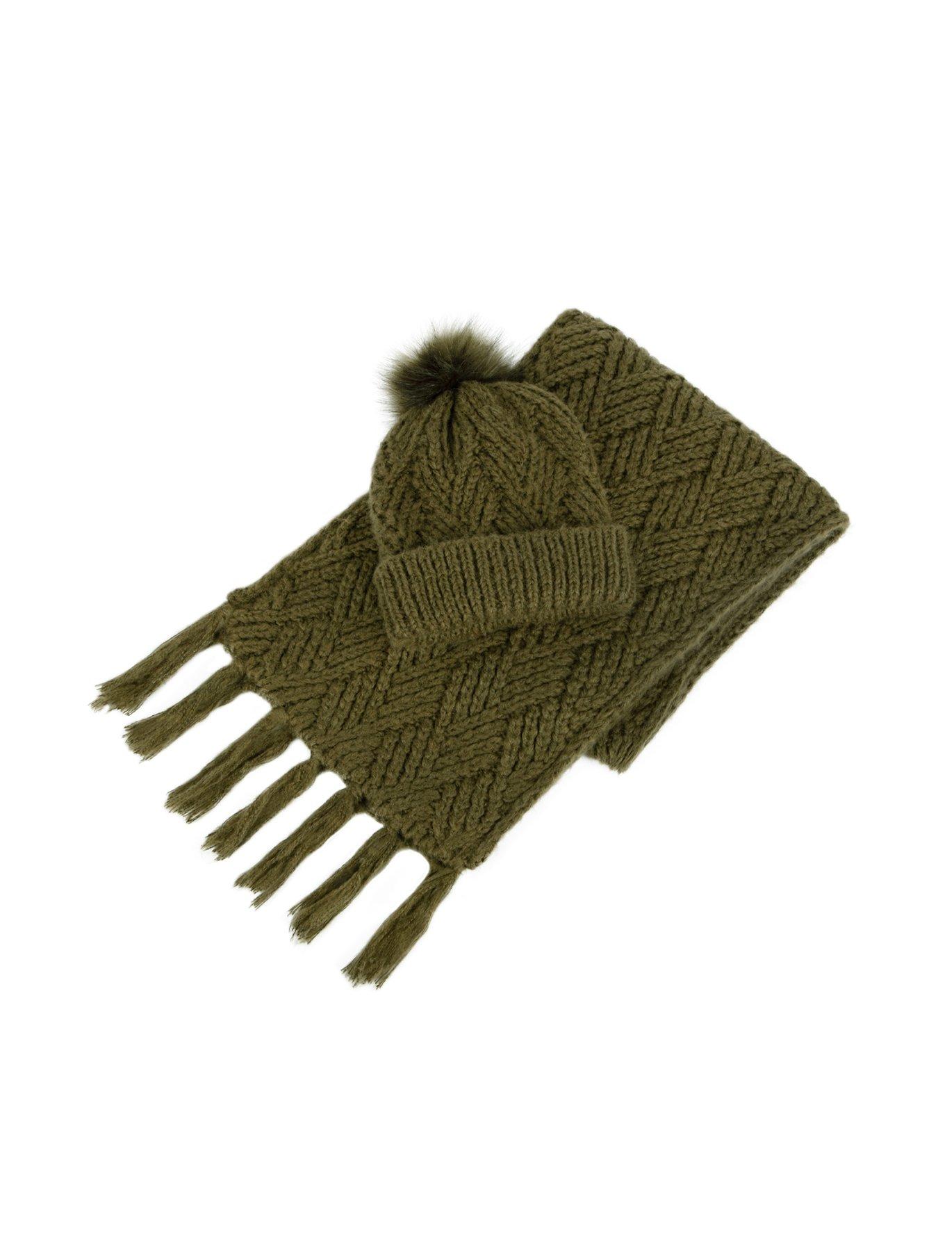 undefined Knitted Hat and Scarf Set