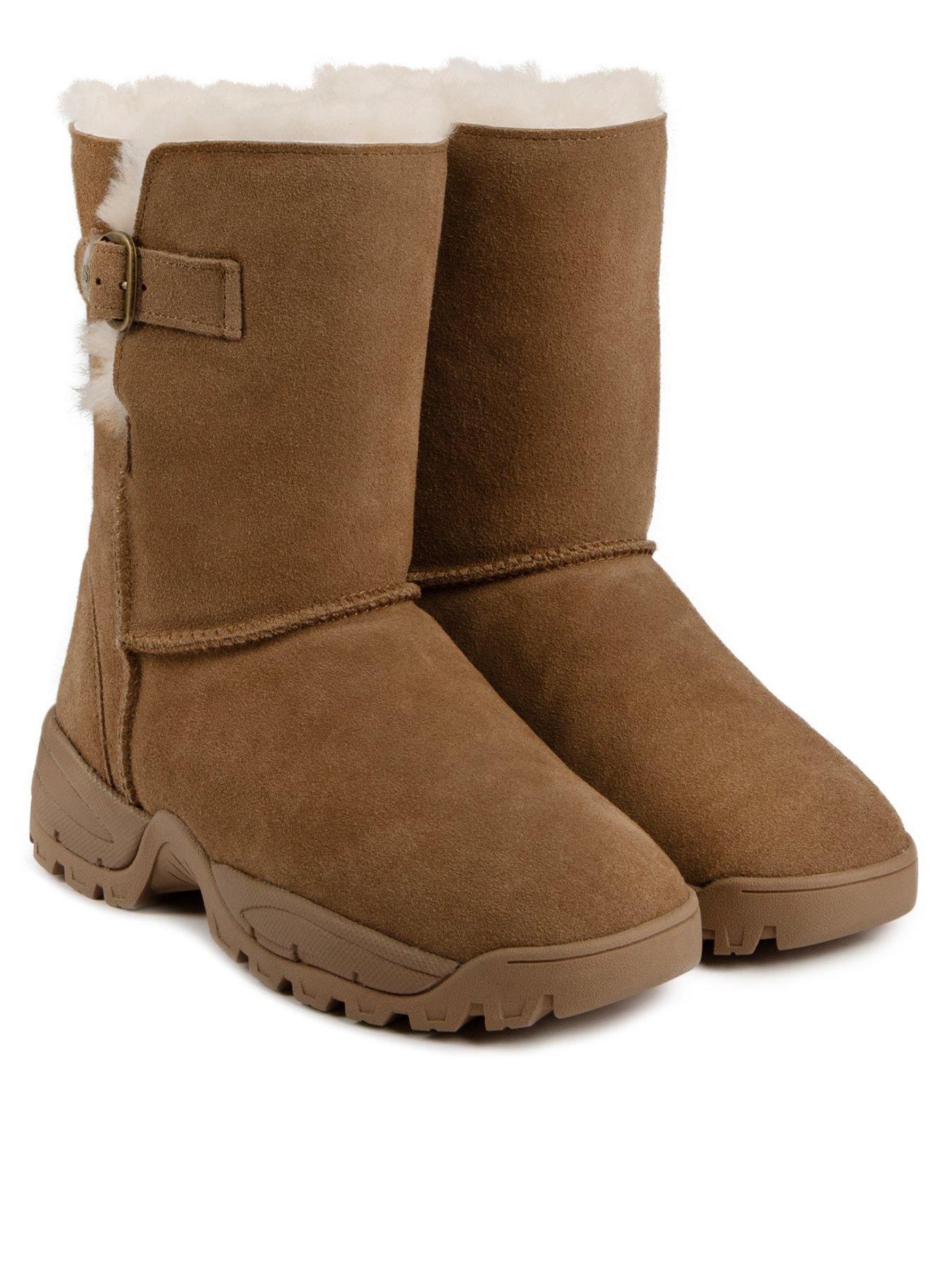 Calf length hot sale winter boots