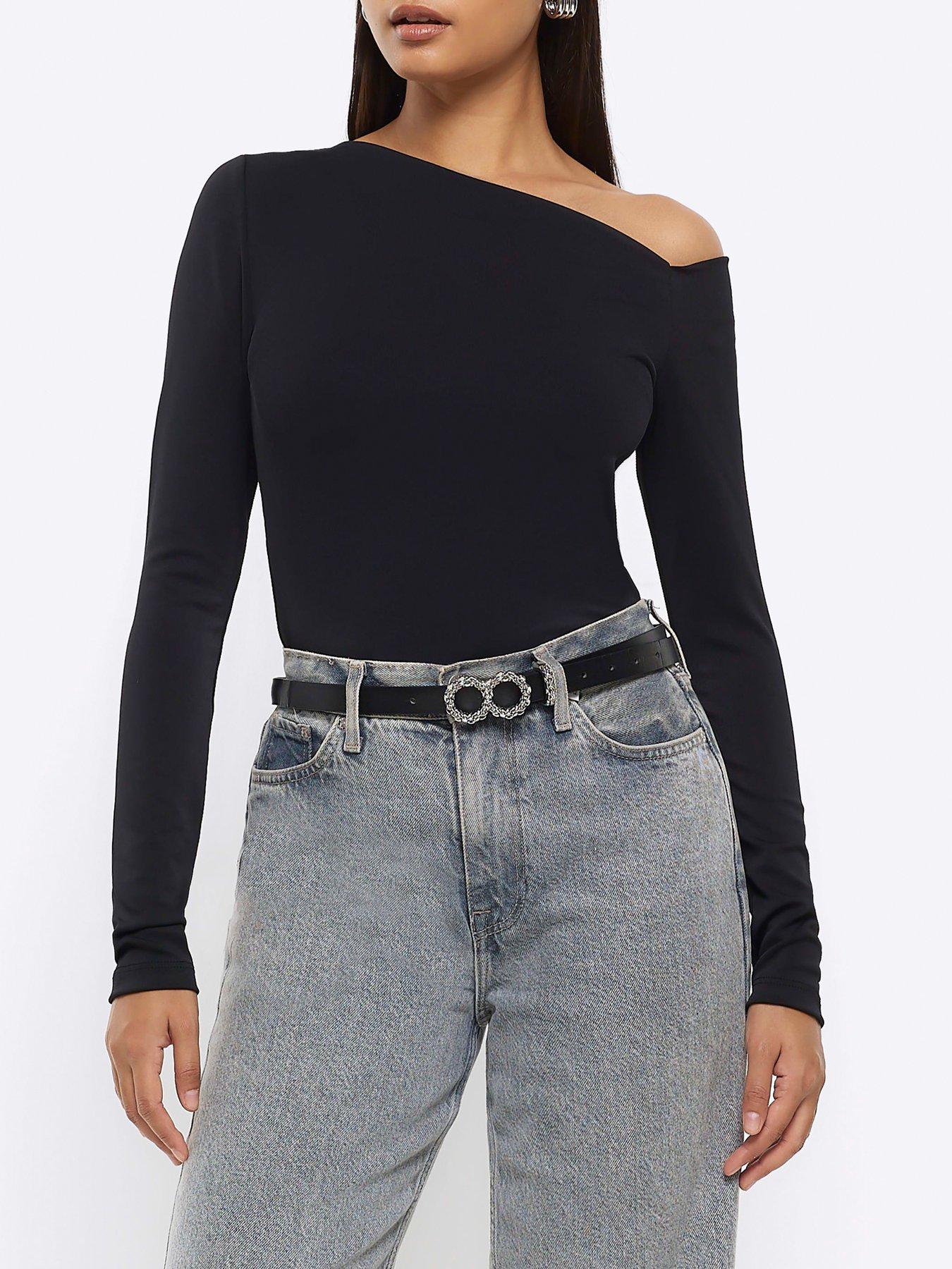 Black fitted off hot sale the shoulder top