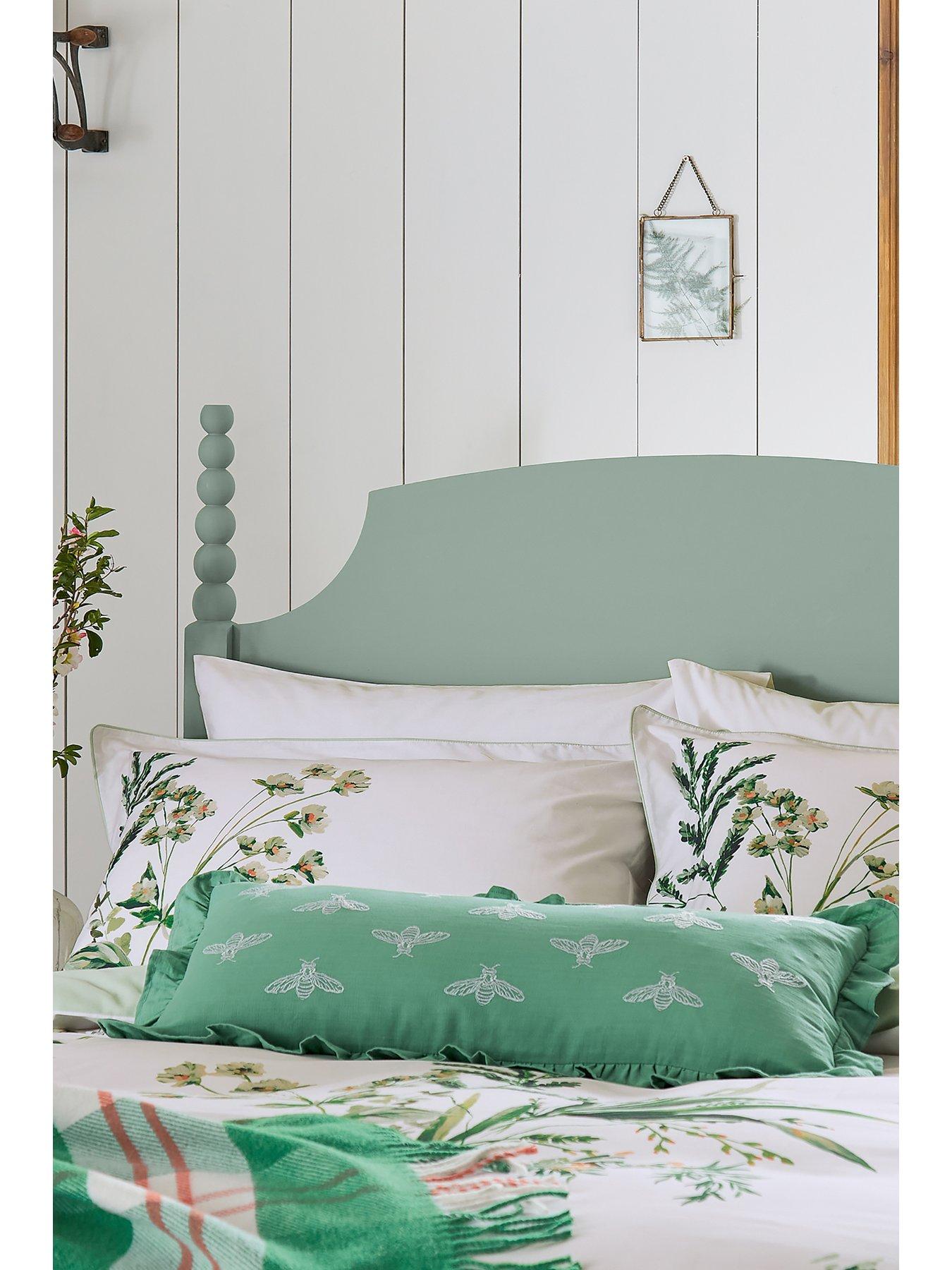 Image 3 of 7 of Joules Lakeside Floral 100% Cotton Percale Duvet Cover Set