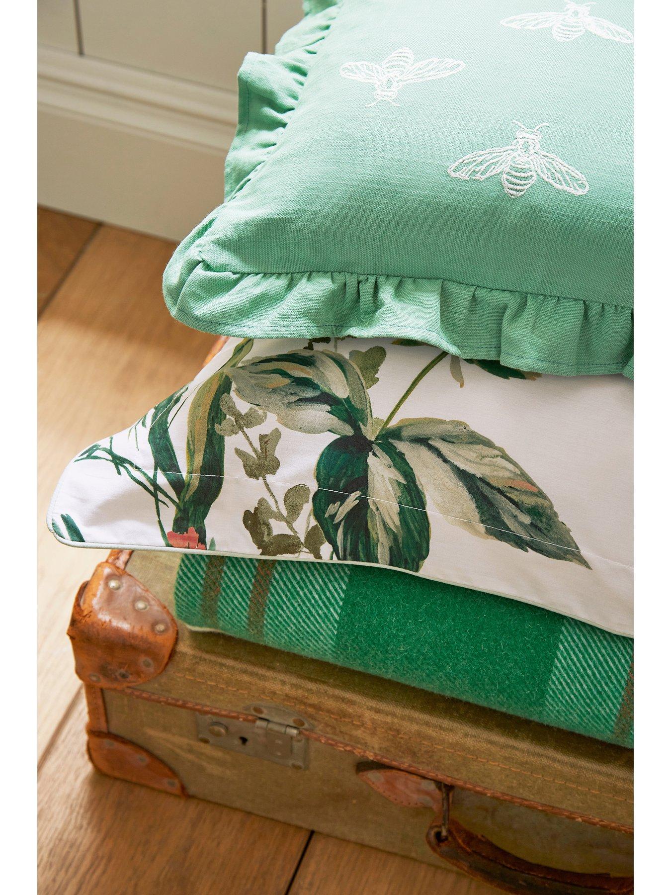 Image 6 of 7 of Joules Lakeside Floral 100% Cotton Percale Duvet Cover Set