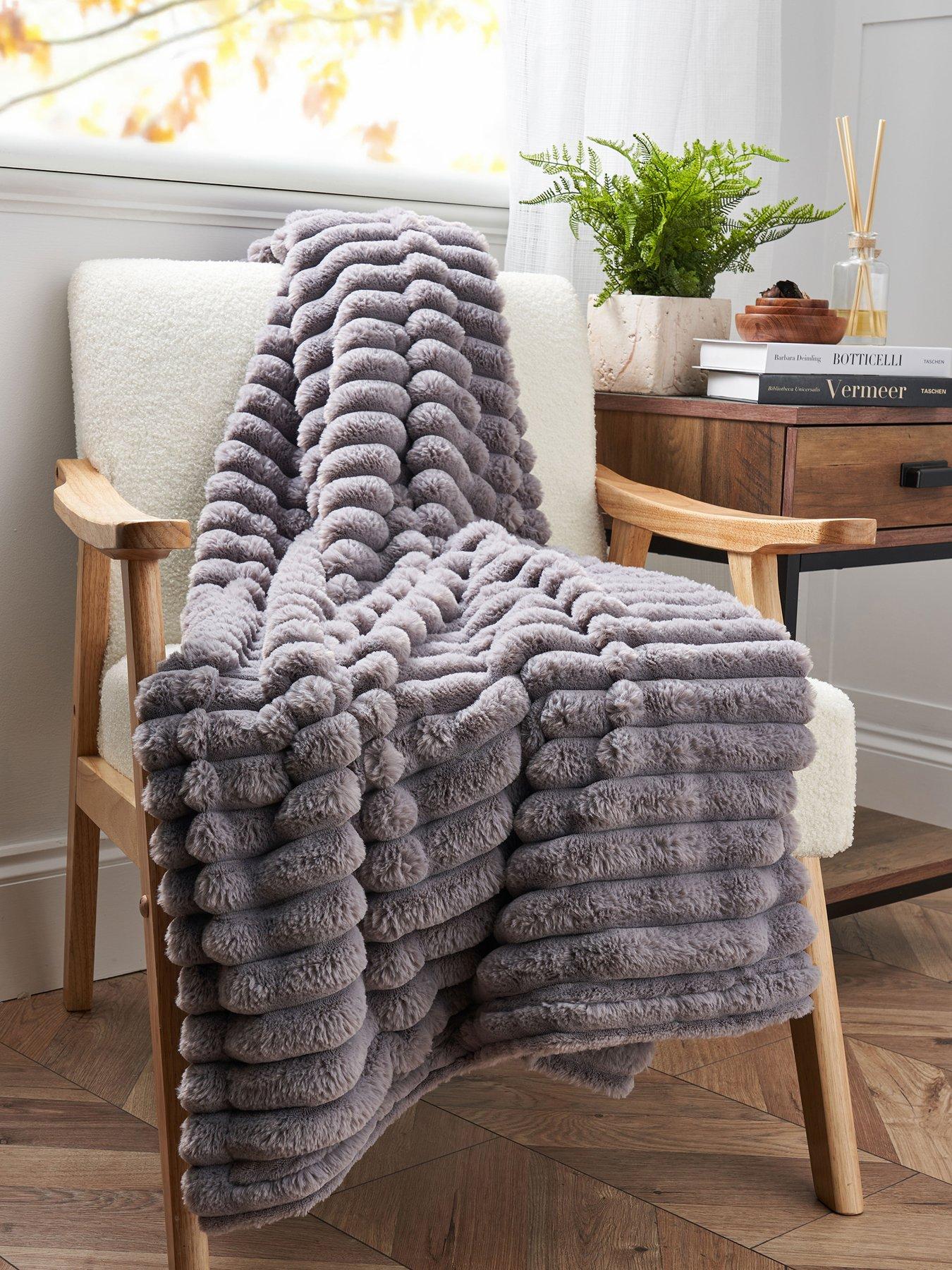 Very Home Chunky Ribbed Throw