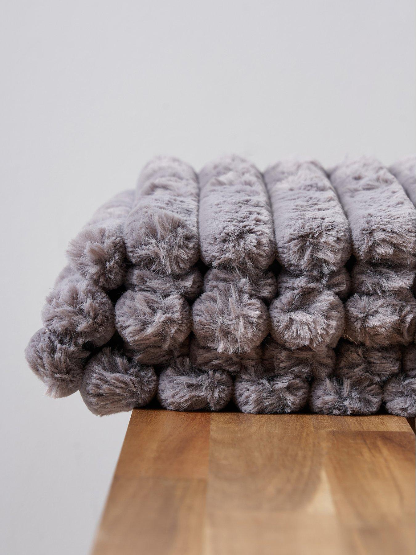 Very Home Chunky Ribbed Throw