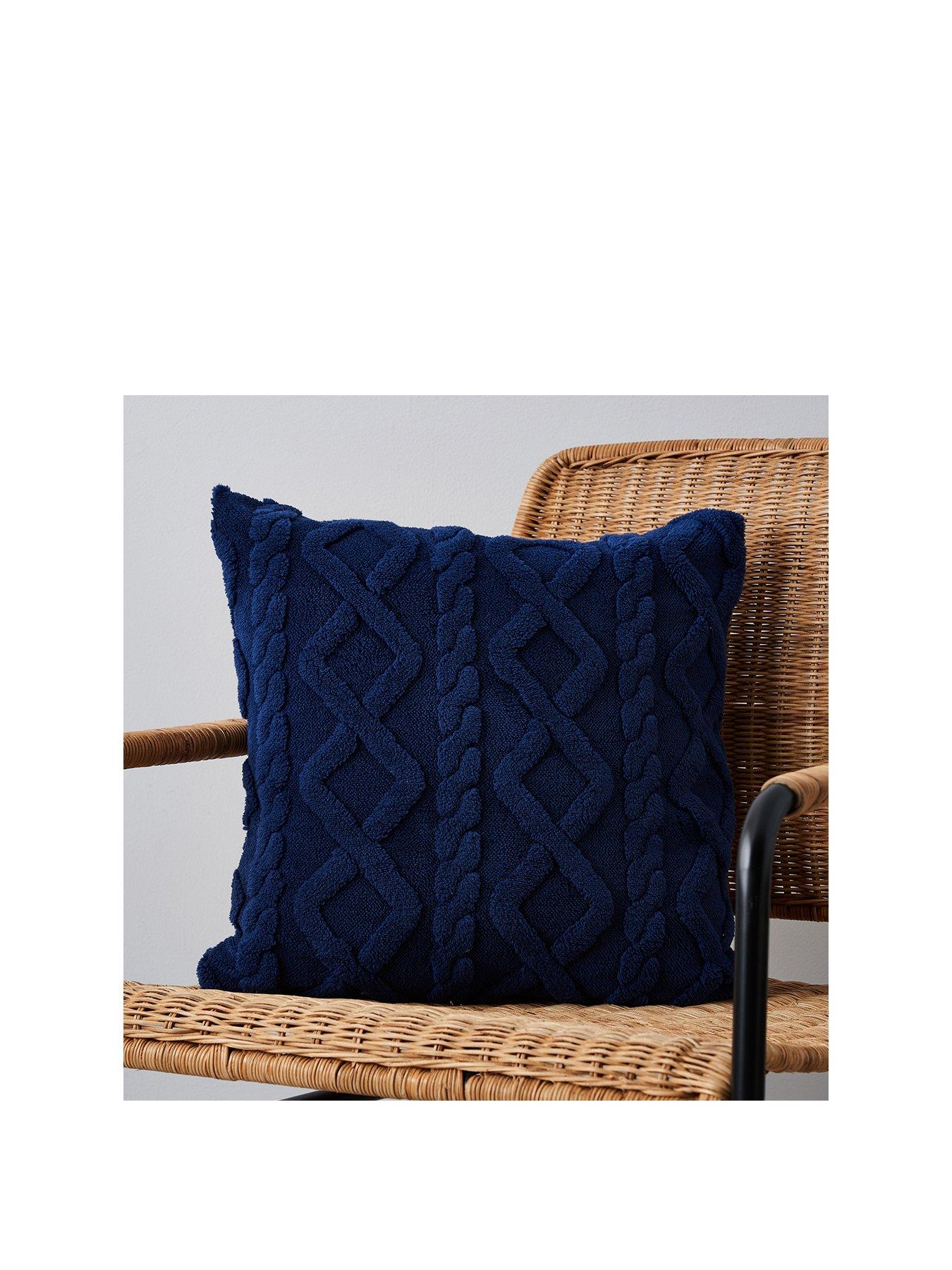 undefined Cable Knit Sherpa Cushion