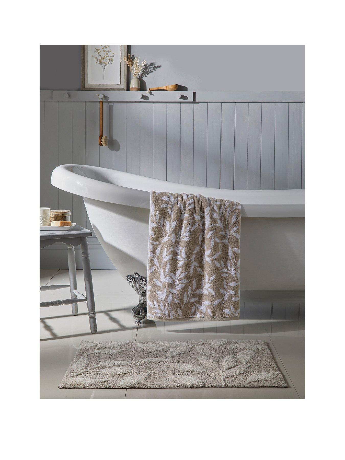 Image 1 of 3 of Dreams & Drapes Sandringham Bath Mat