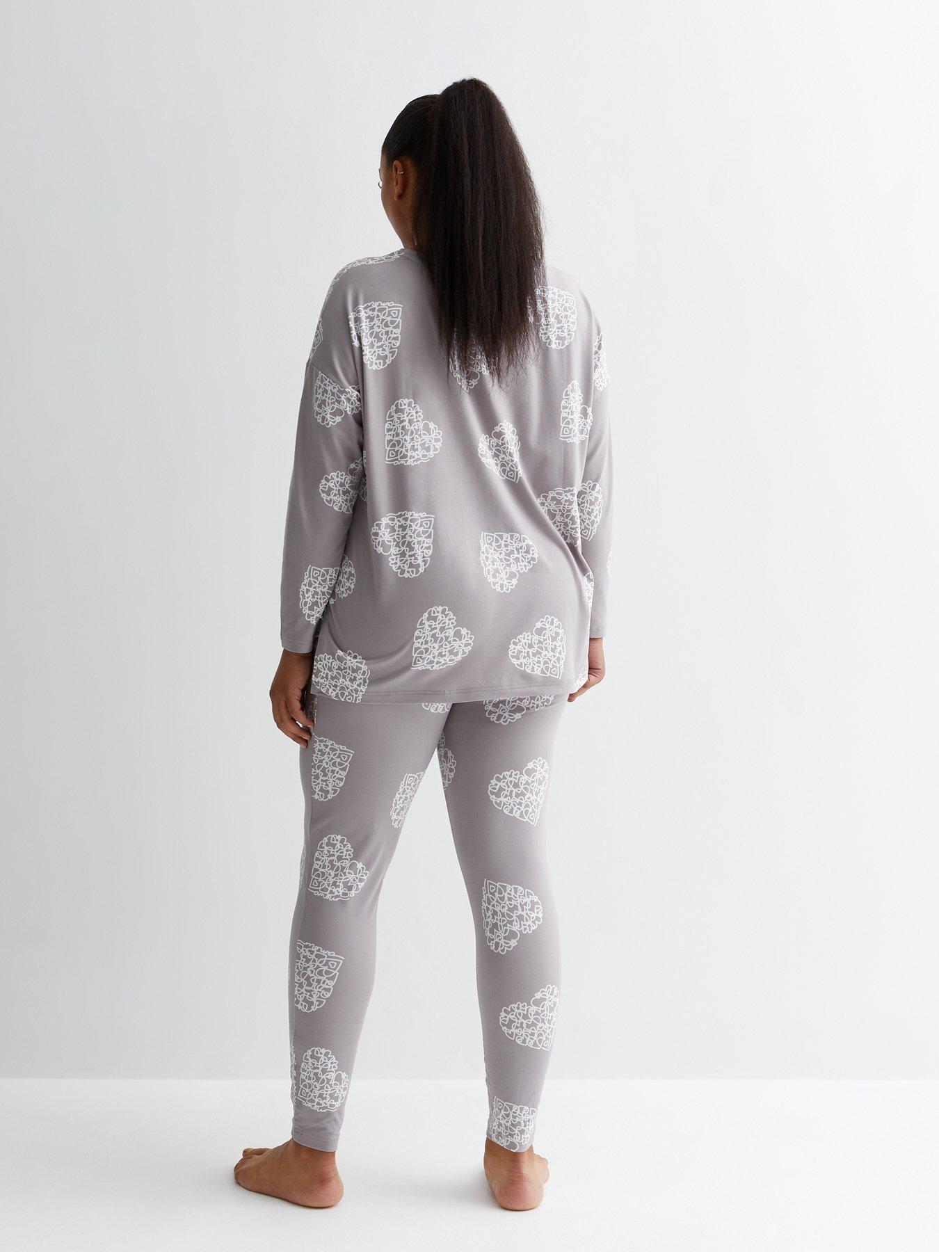 New Look Curves Light Grey Soft Touch Leggings Pyjama Set with Heart