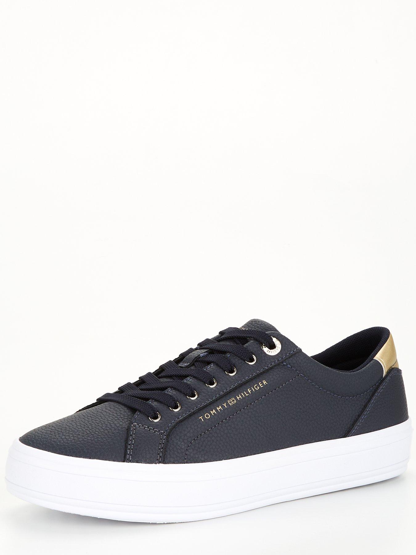 Tommy hilfiger essential leather on sale sneaker