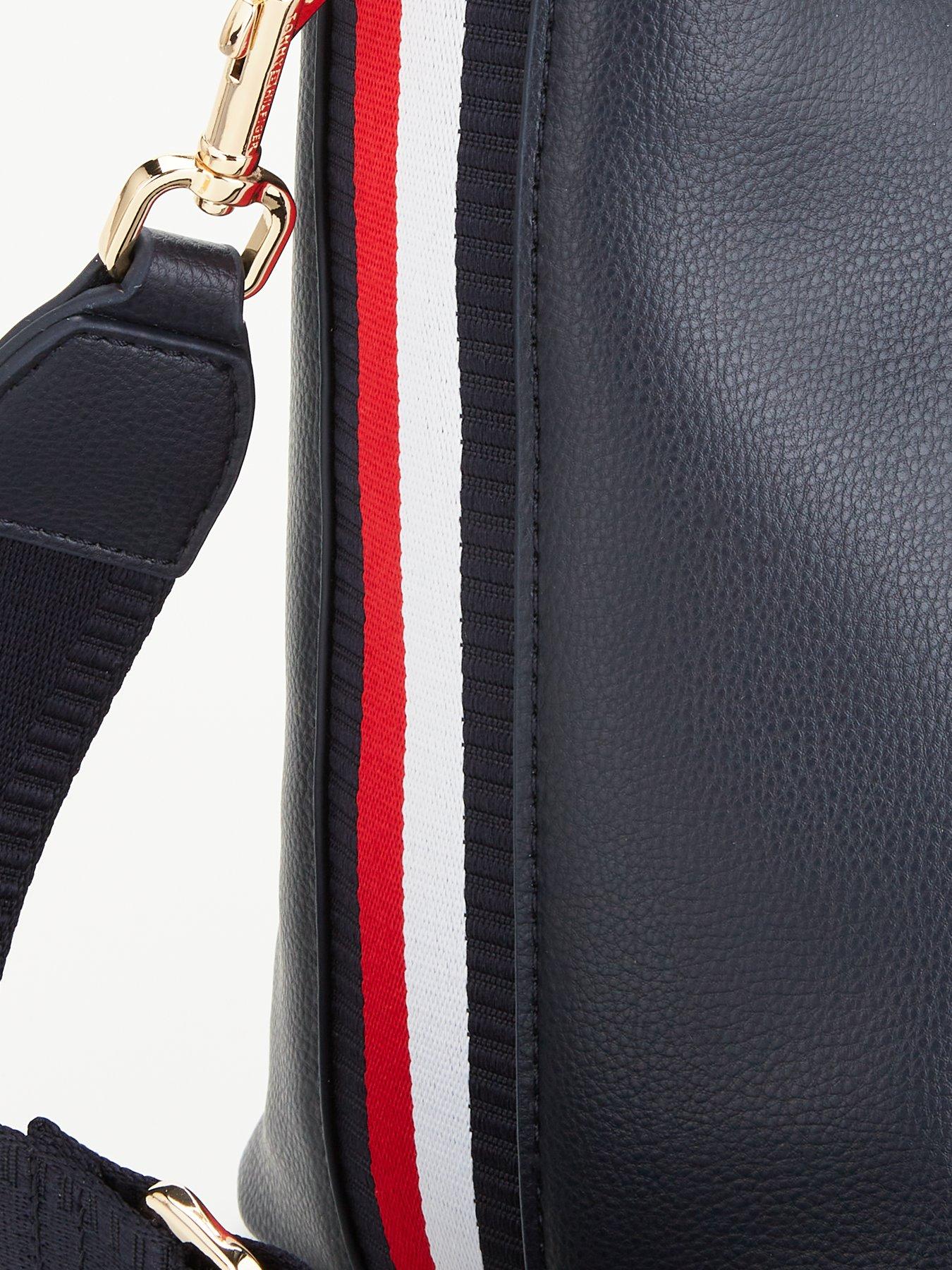 Tommy hilfiger hot sale bucket bag