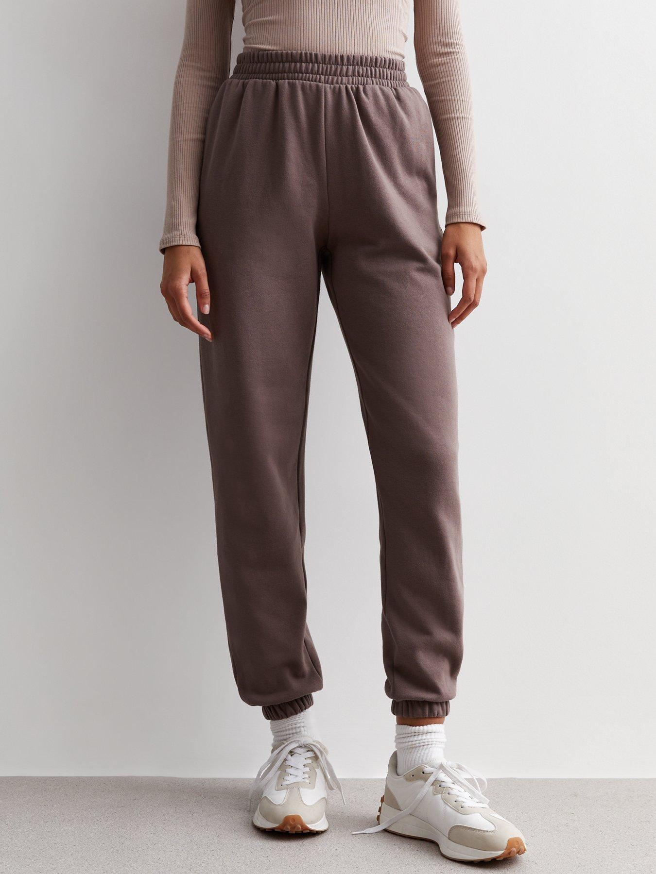 Aritzia TNA sweatsuit, Women's Fashion, Clothes on Carousell