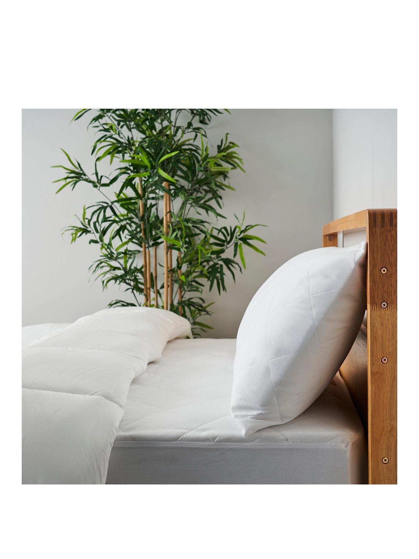 undefined Hotel Collection Luxury Pillow Protector (single) - White
