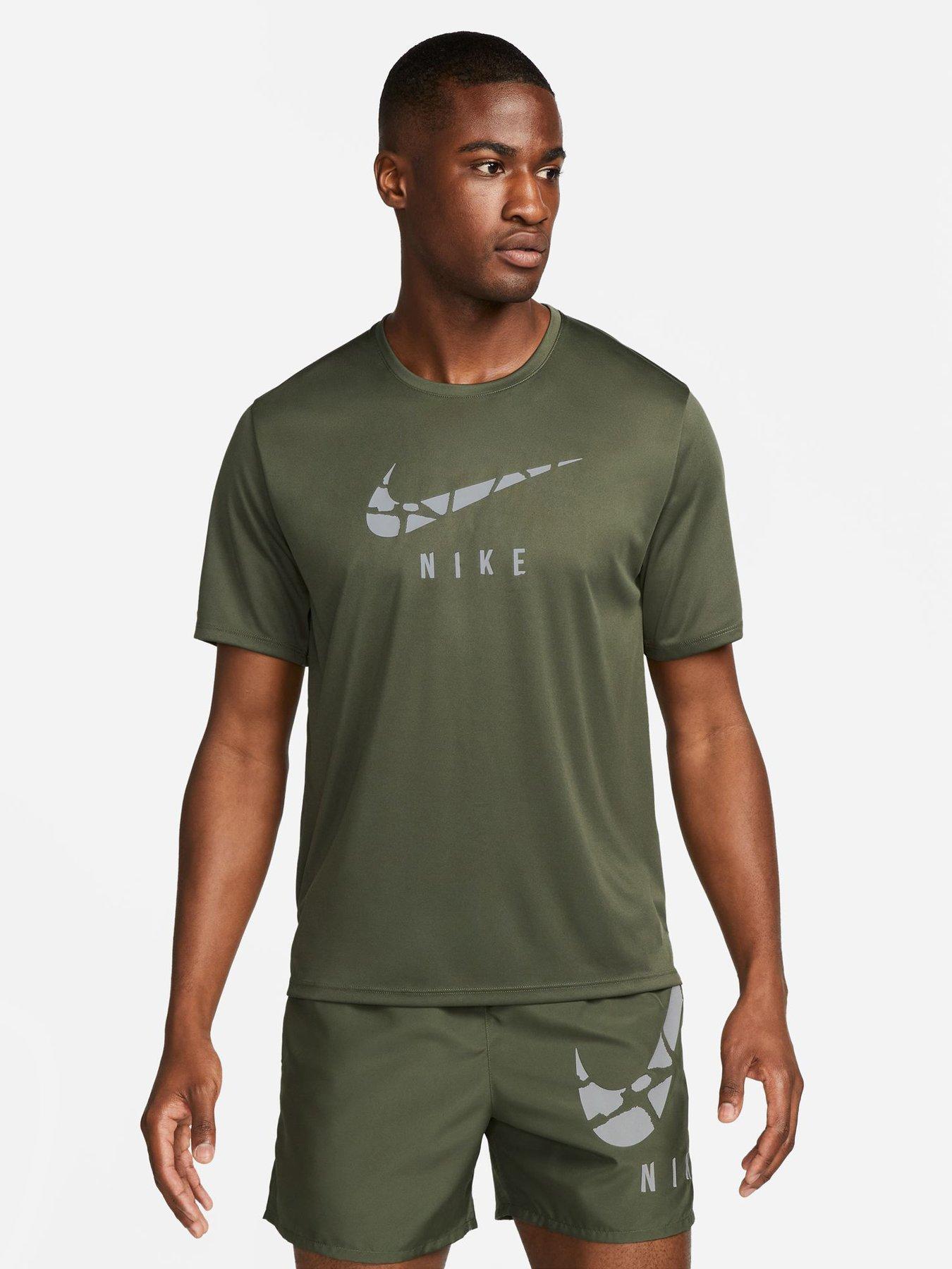 Khaki green clearance nike t shirt