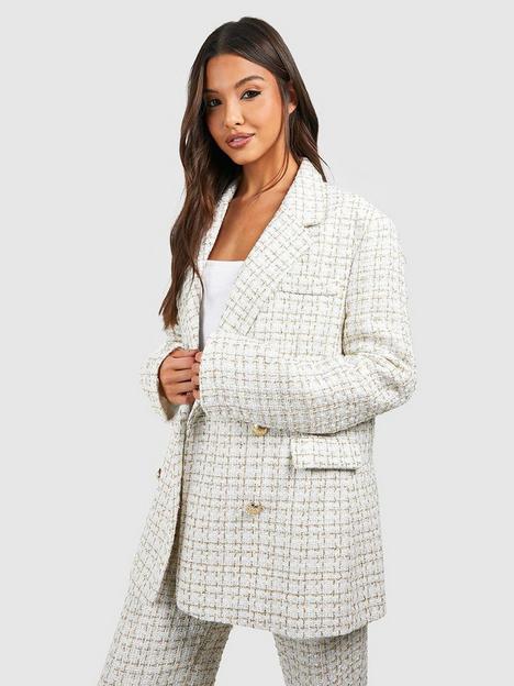 boohoo-boucle-relaxed-fit-blazer-cream