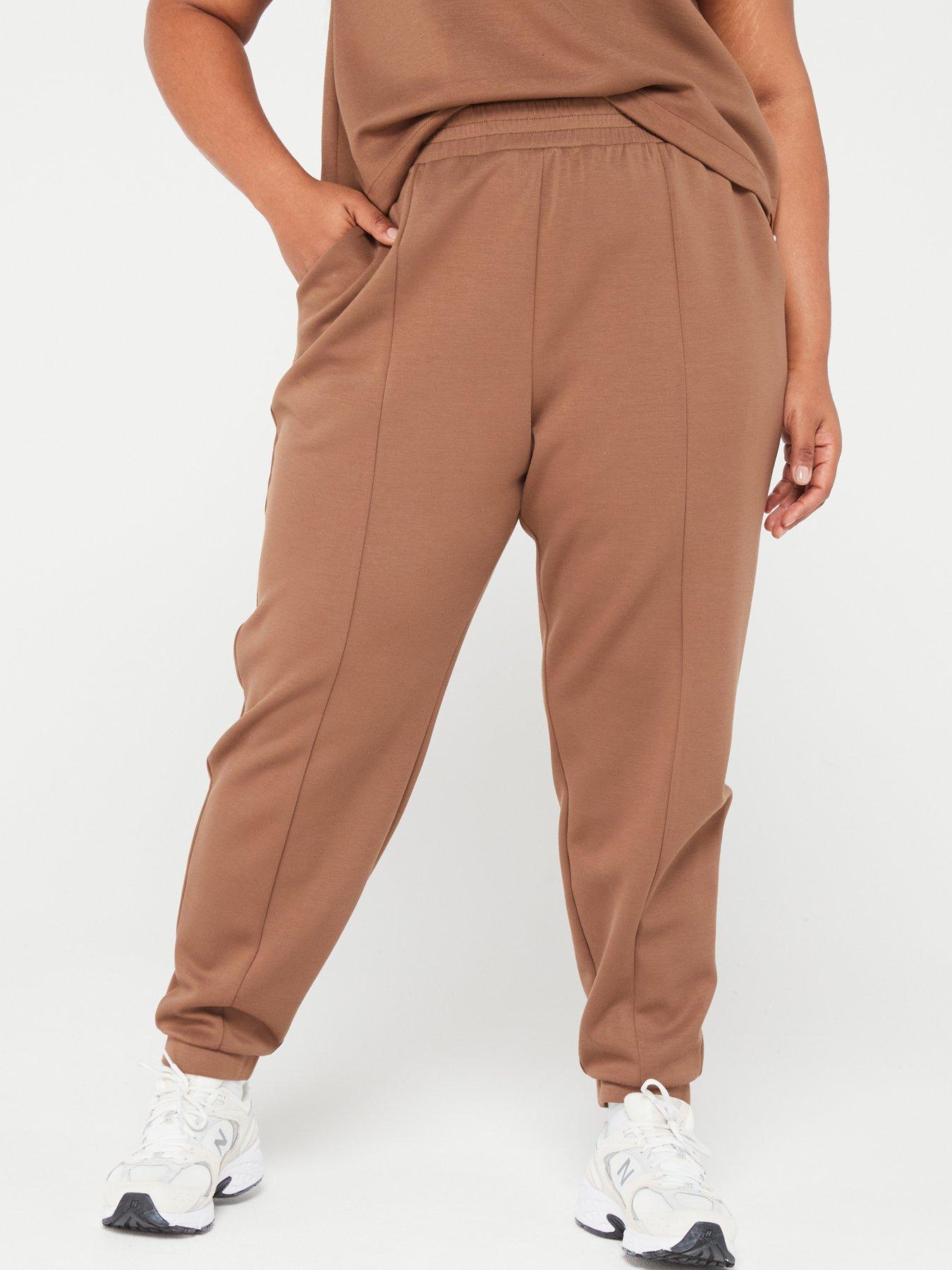 The Plus Tailored Tapered Pant in Linen-Blend