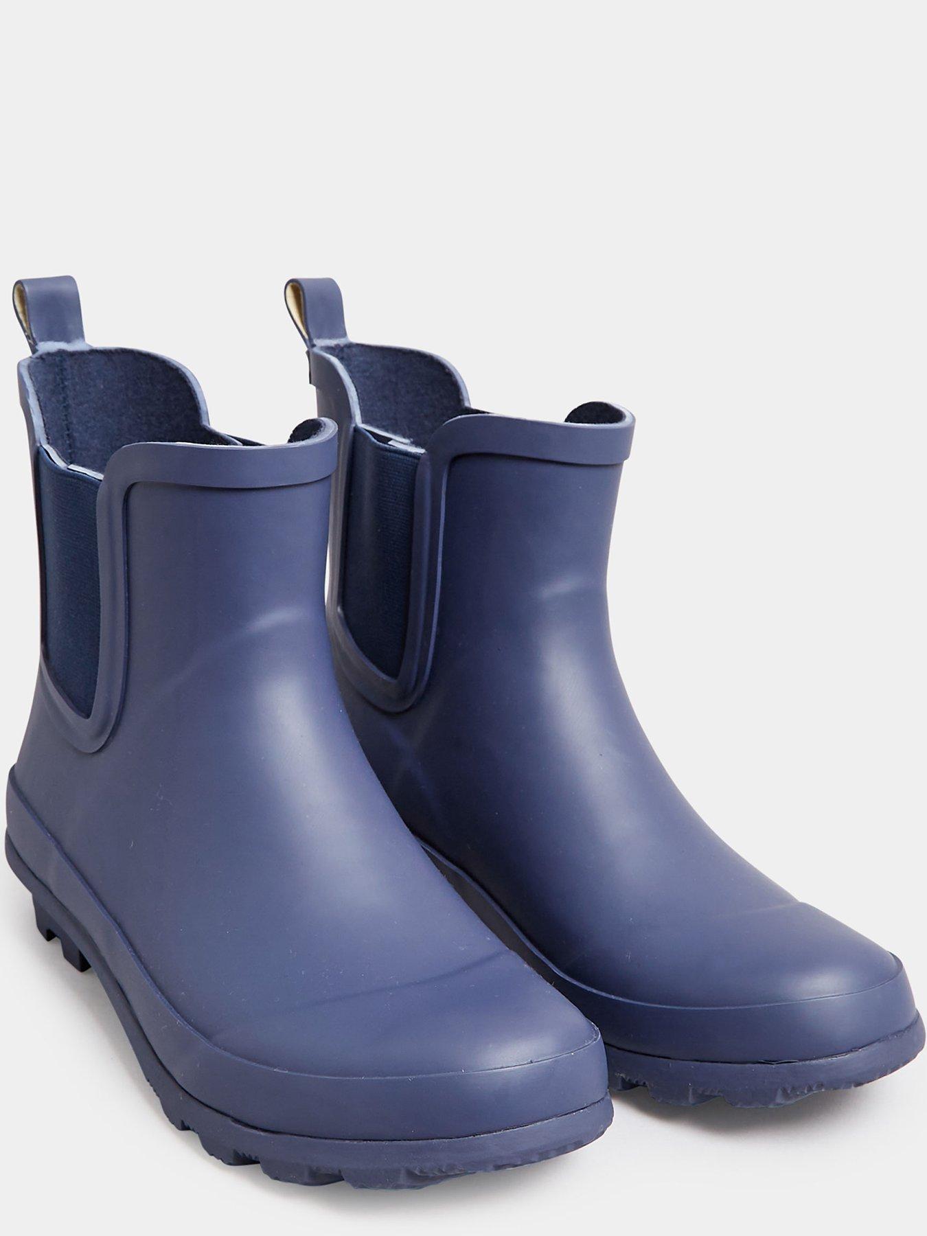 Wide fit best sale welly boots