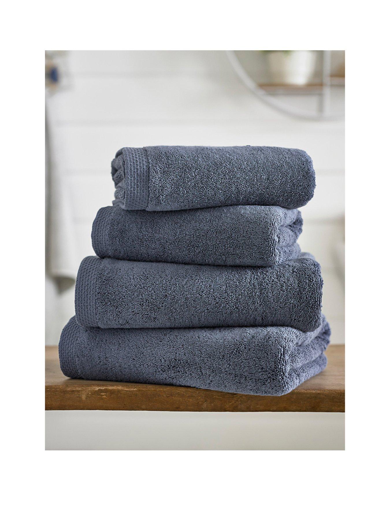 The Lyndon Co Egyptian Spa Bath Towel 700GSM