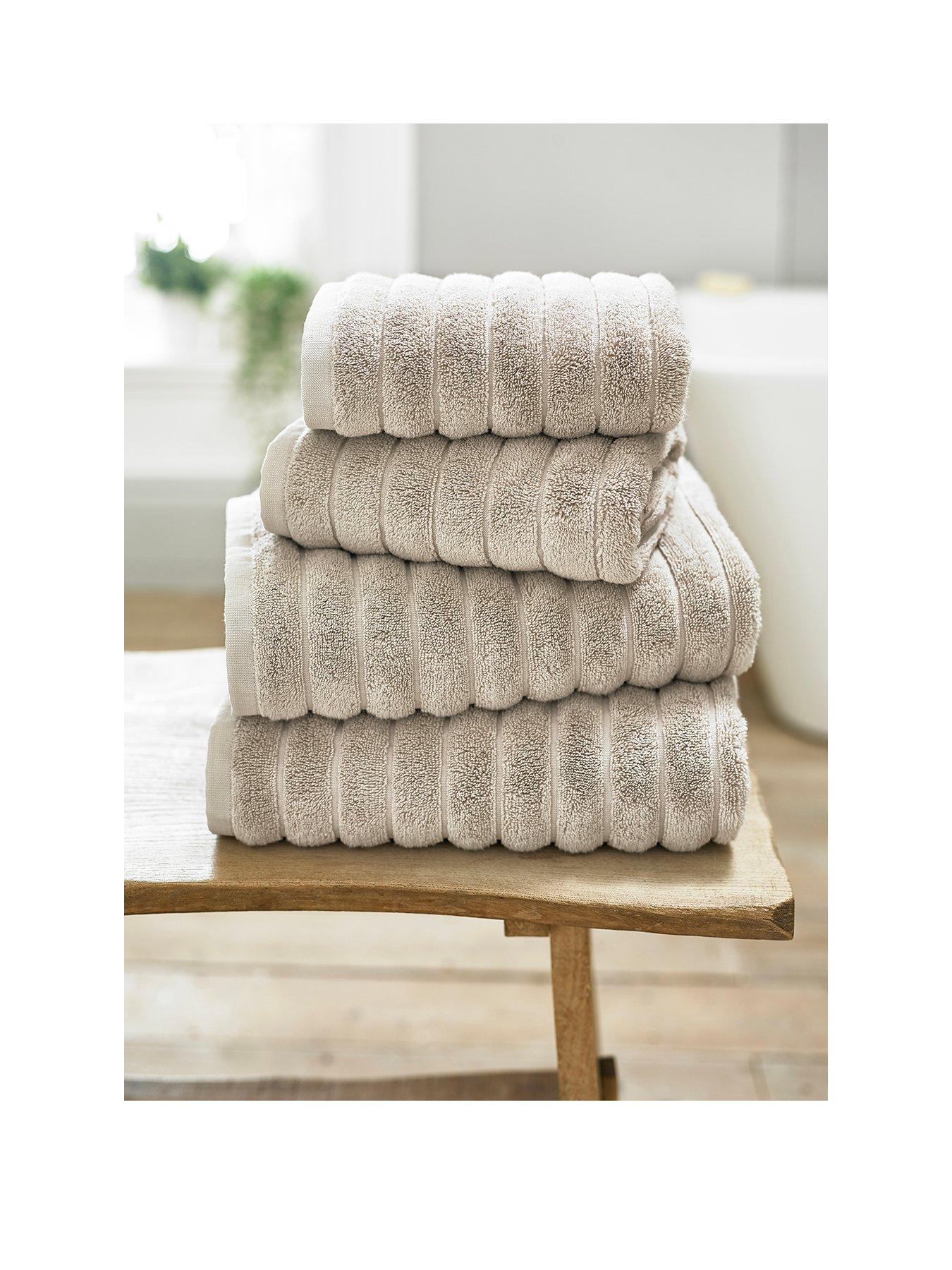 The Lyndon Co Ribbleton Bath Towel 700GSM Cotton