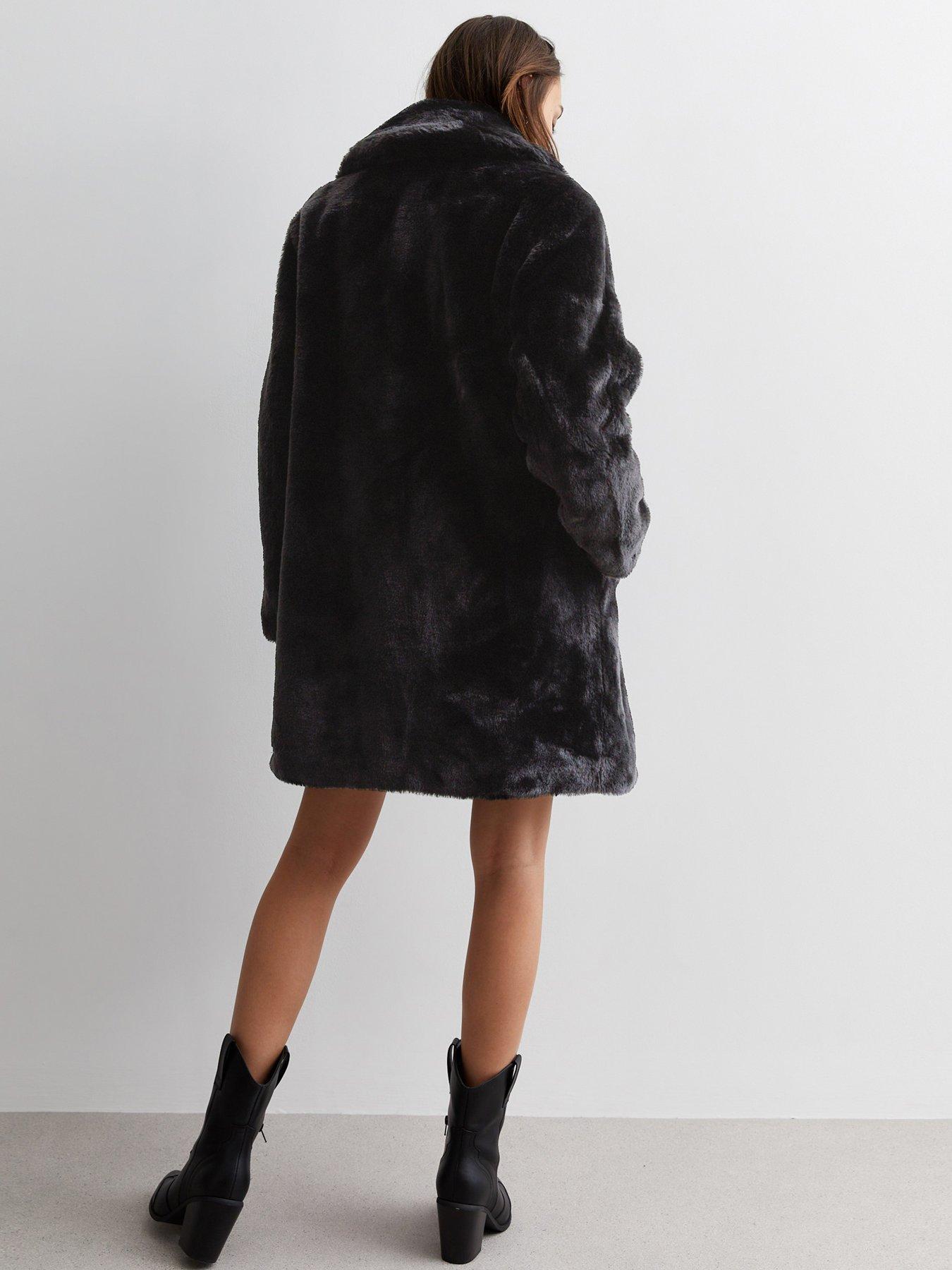 Newlook black cheap fur coat