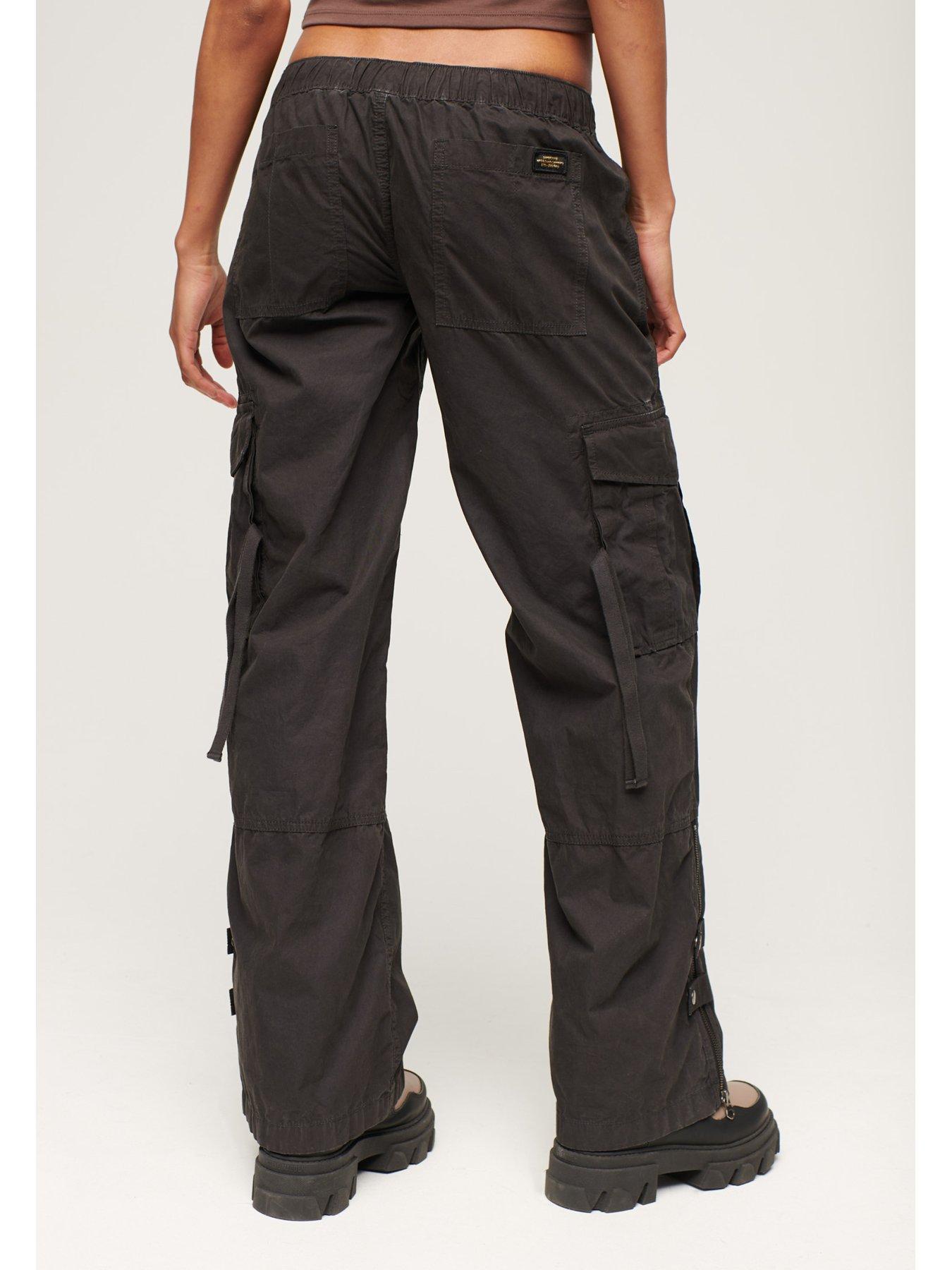 Low Rise Wide Leg Cargo Pants Black