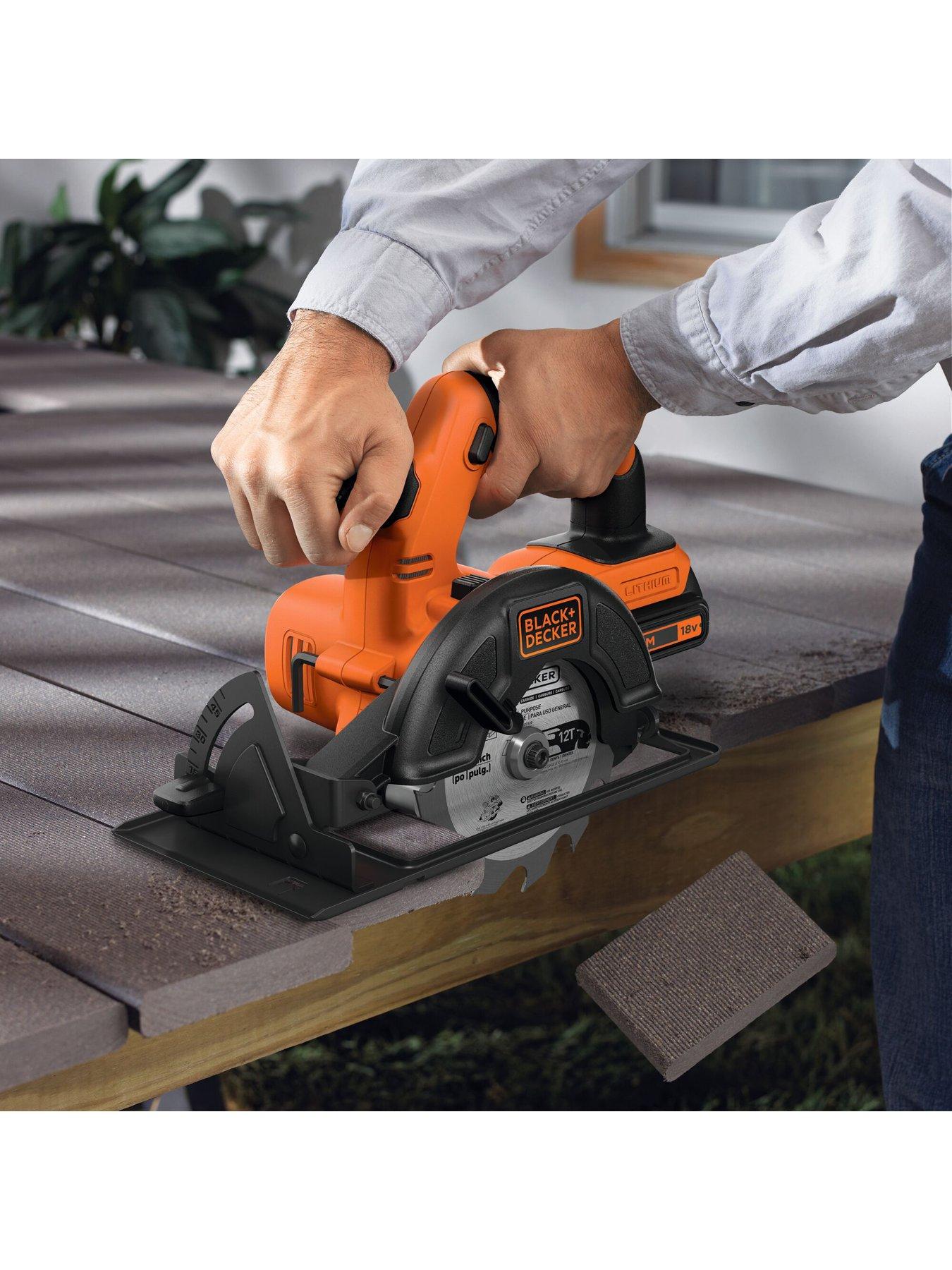 Black Decker 18V Cordless Circular Saw with 1 x 1.5Ah Battery 1 Blade 400mA Charger Very