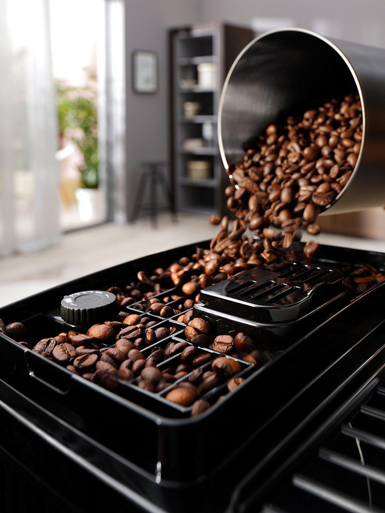 Image 6 of 8 of DeLonghi Magnifica Start Bean To Cup ECAM220.22 Coffee Machine