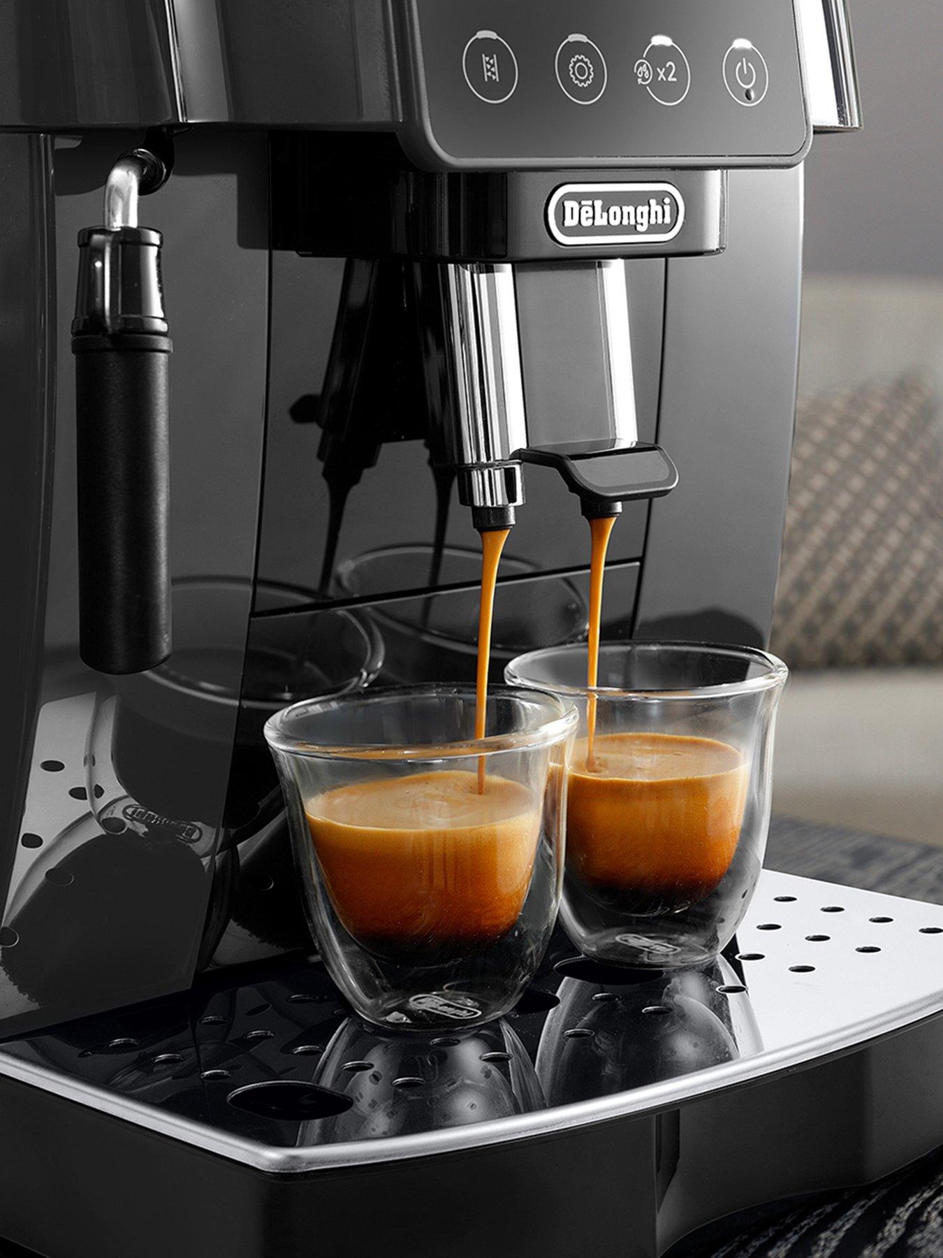 Image 7 of 8 of DeLonghi Magnifica Start Bean To Cup ECAM220.22 Coffee Machine