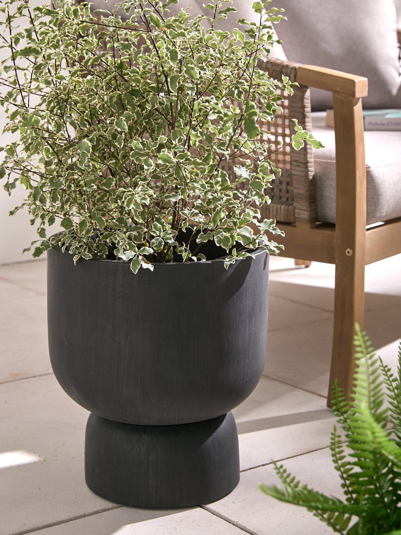 michelle-keegan-home-michelle-keegan-palermo-curved-outdoor-planter-35cm