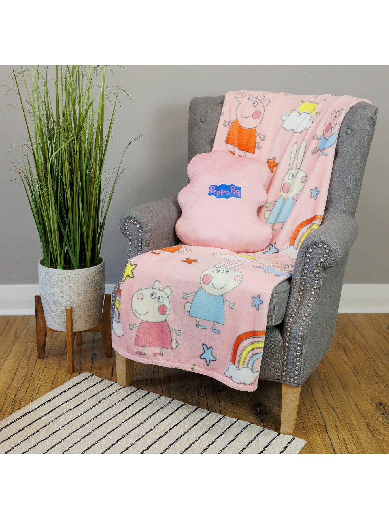 Image 6 of 7 of Peppa Pig Playful Fleece Blanket
