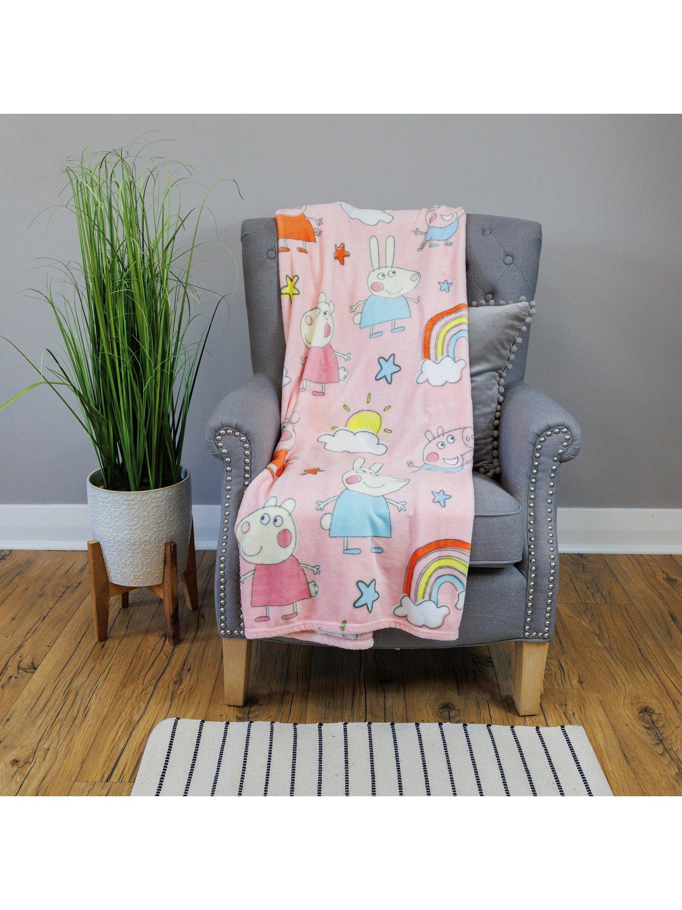 Image 7 of 7 of Peppa Pig Playful Fleece Blanket