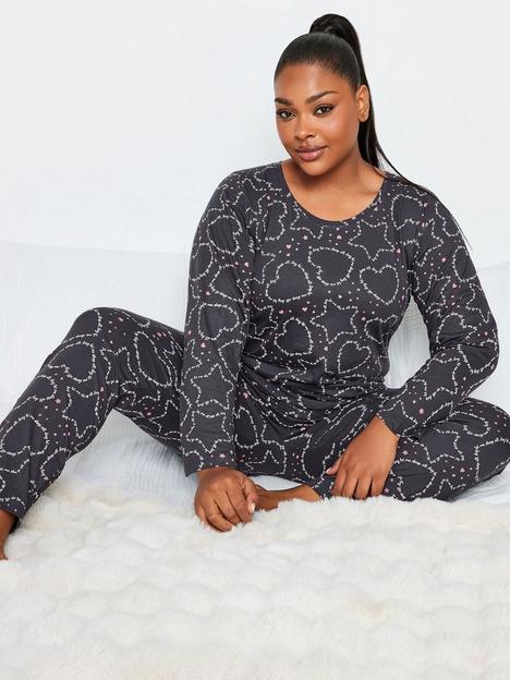 yours-scripted-heart-star-ls-tapered-pj-set