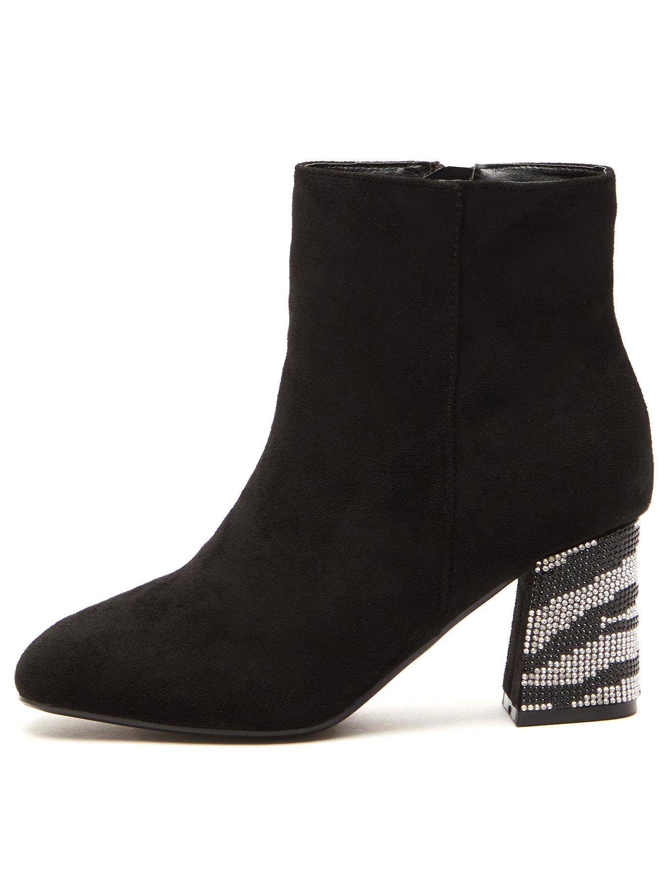 Wide fit black store ankle boots uk