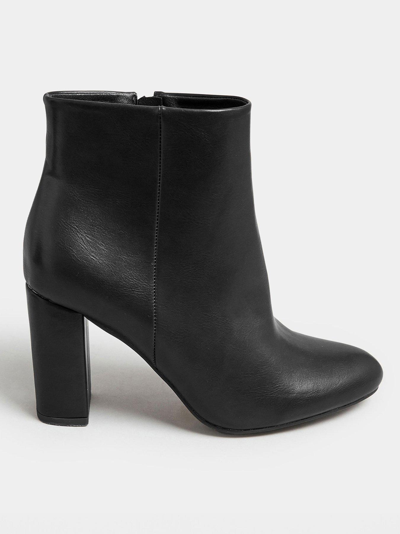 Extra Wide Fit Heeled Ankle Boot Black