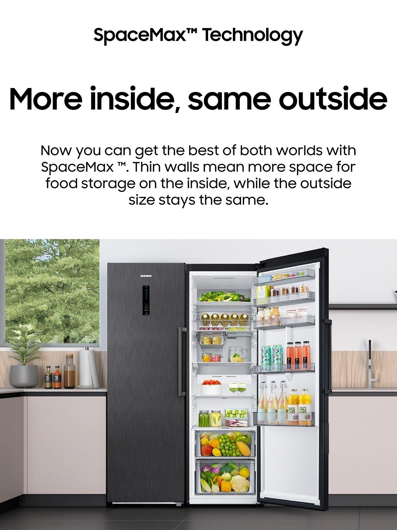 Image 3 of 7 of Samsung RR7000 RR39C7DJ5SA/EU 60cm Wide, Tall One-Door Fridge with Non-Plumbed Water Dispenser -&nbsp;E Rated&nbsp;- Silver