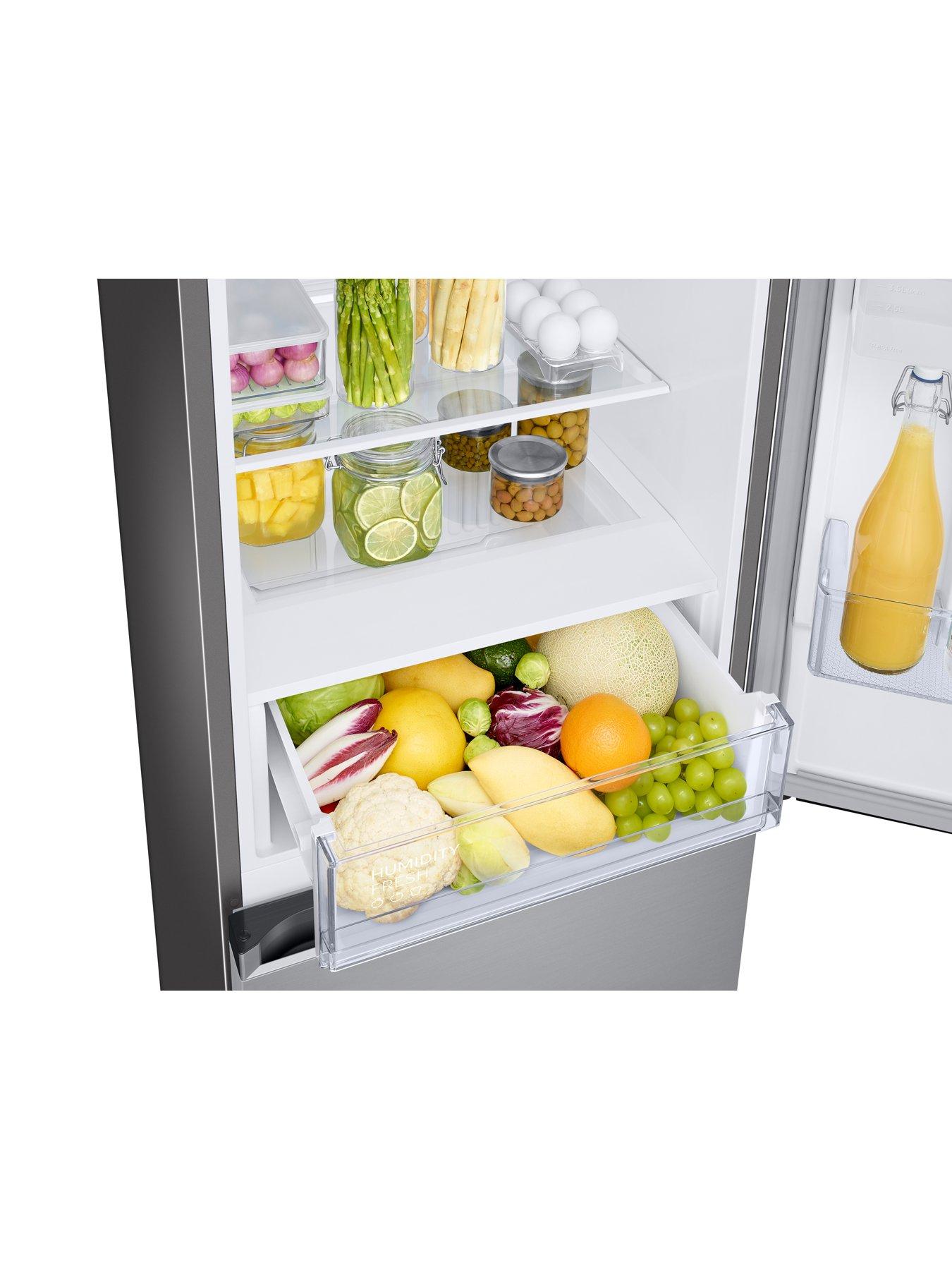 Image 6 of 8 of Samsung RB7300T&nbsp;RB34C652ESA/EU&nbsp;4 Series Frost-Free Classic Fridge Freezer with Non-Plumbed Water Dispenser - E Rated - Silver