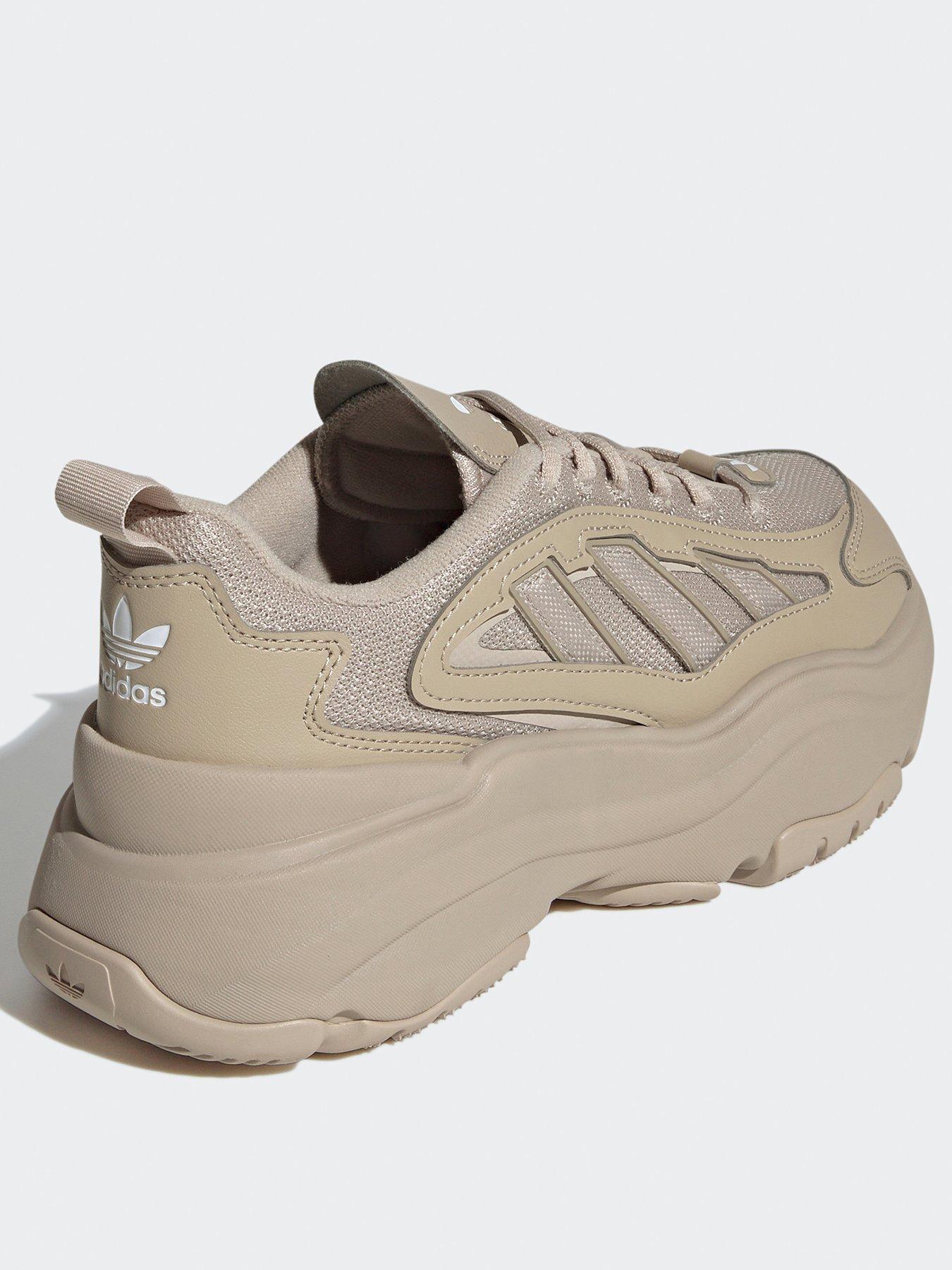 Women s Ozgaia Trainers Off White