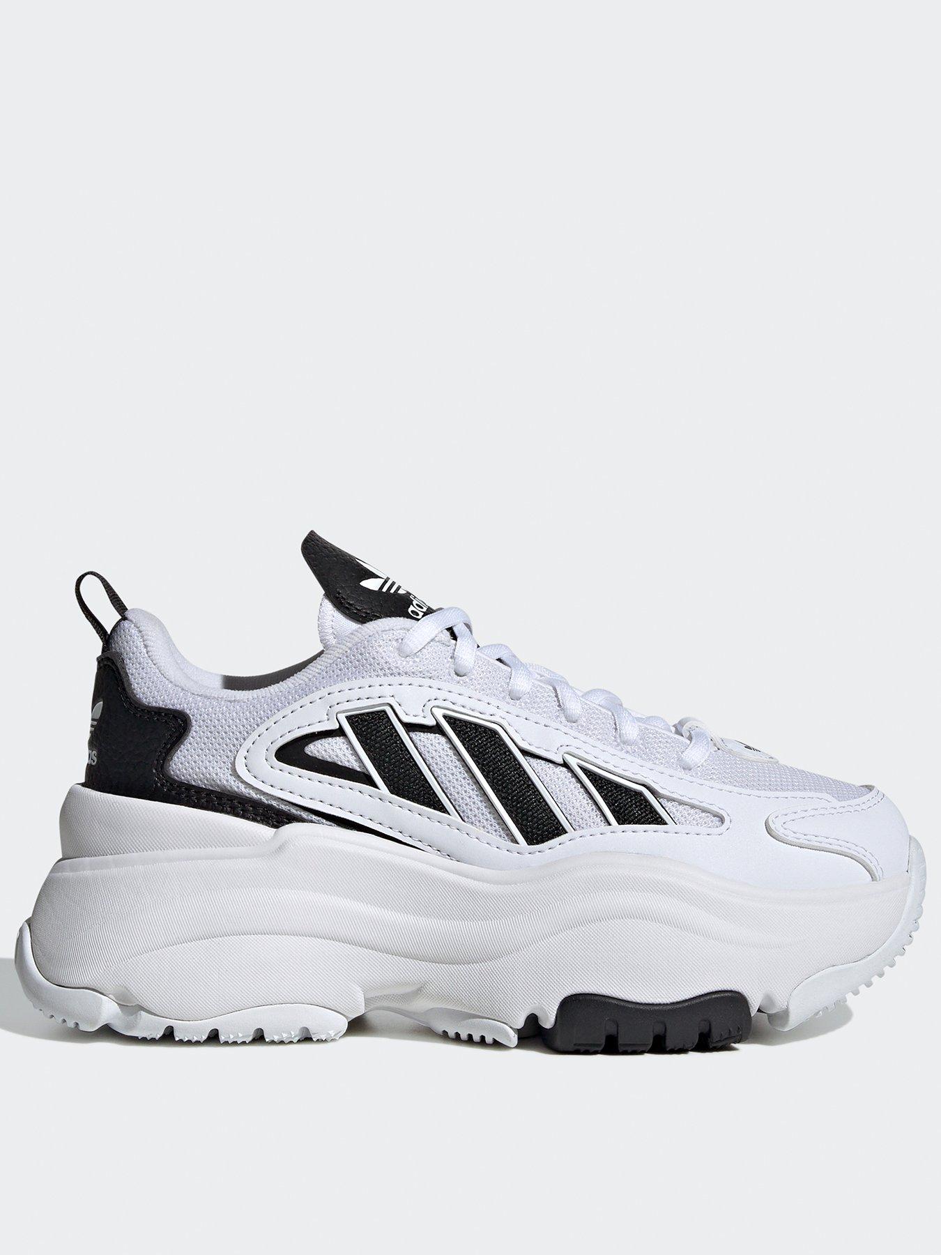 Adidas originals sleek trainers in white junior sale