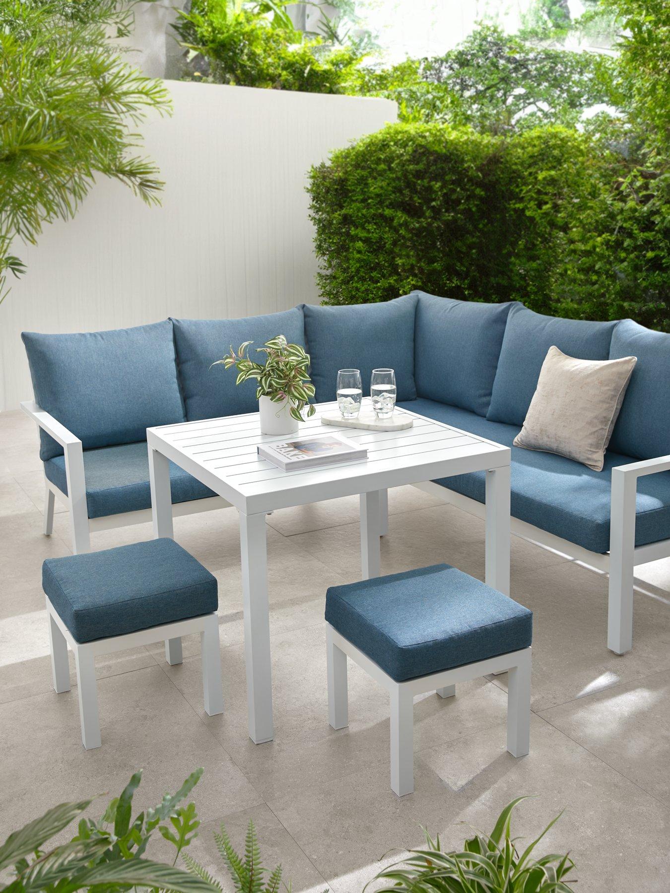 Very patio best sale sets