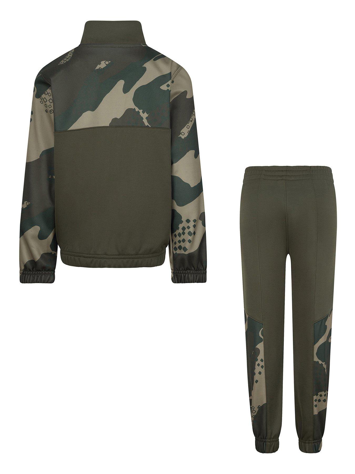 Nike hot sale camouflage tracksuit