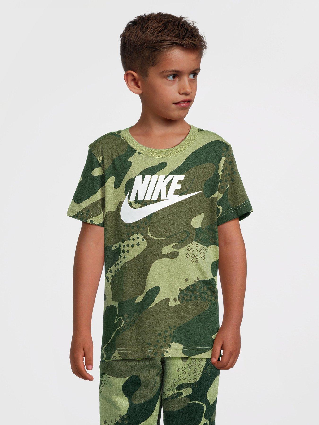 Boys nike discount camo shirt