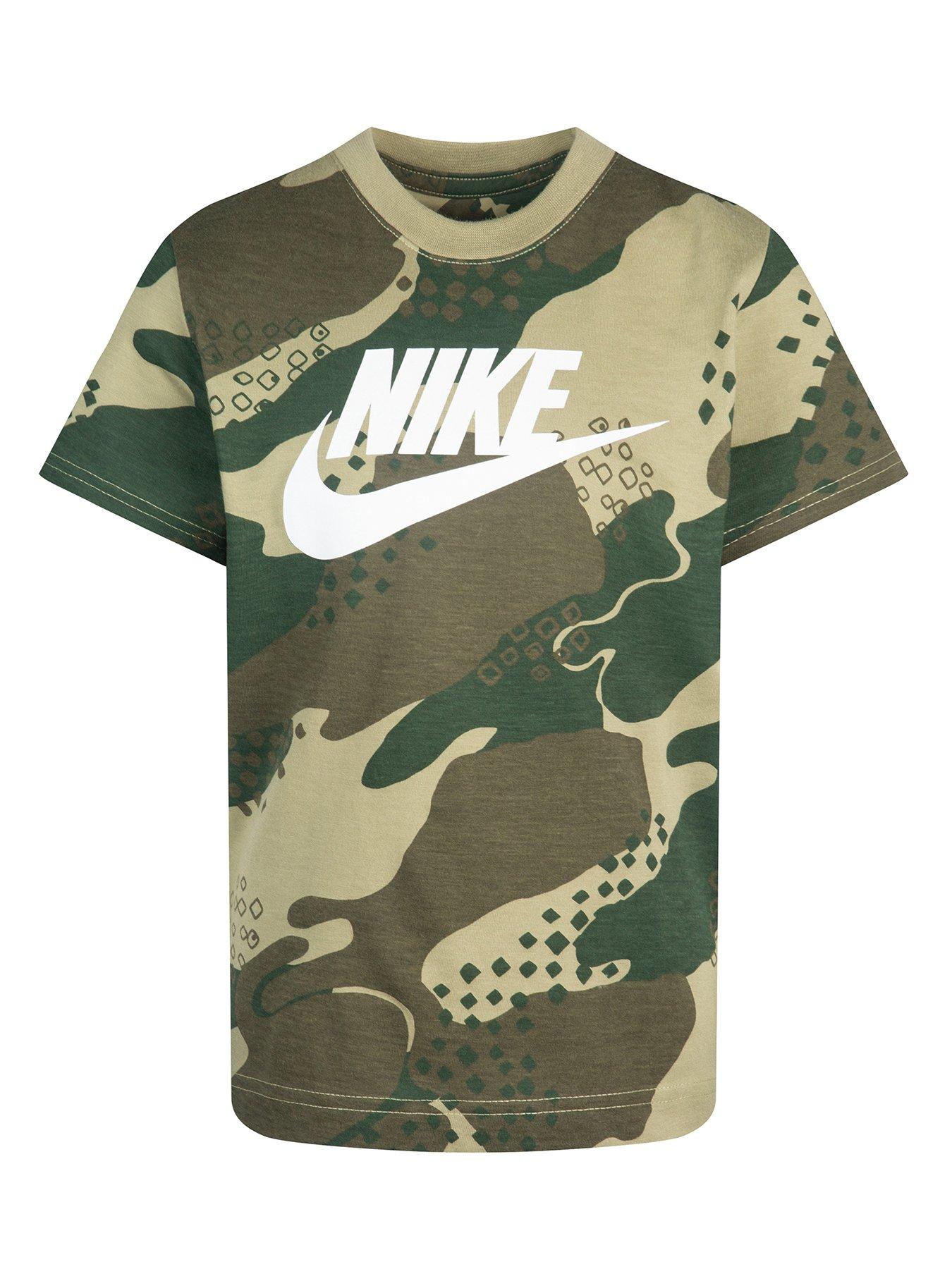 Boys nike hotsell camo shirt