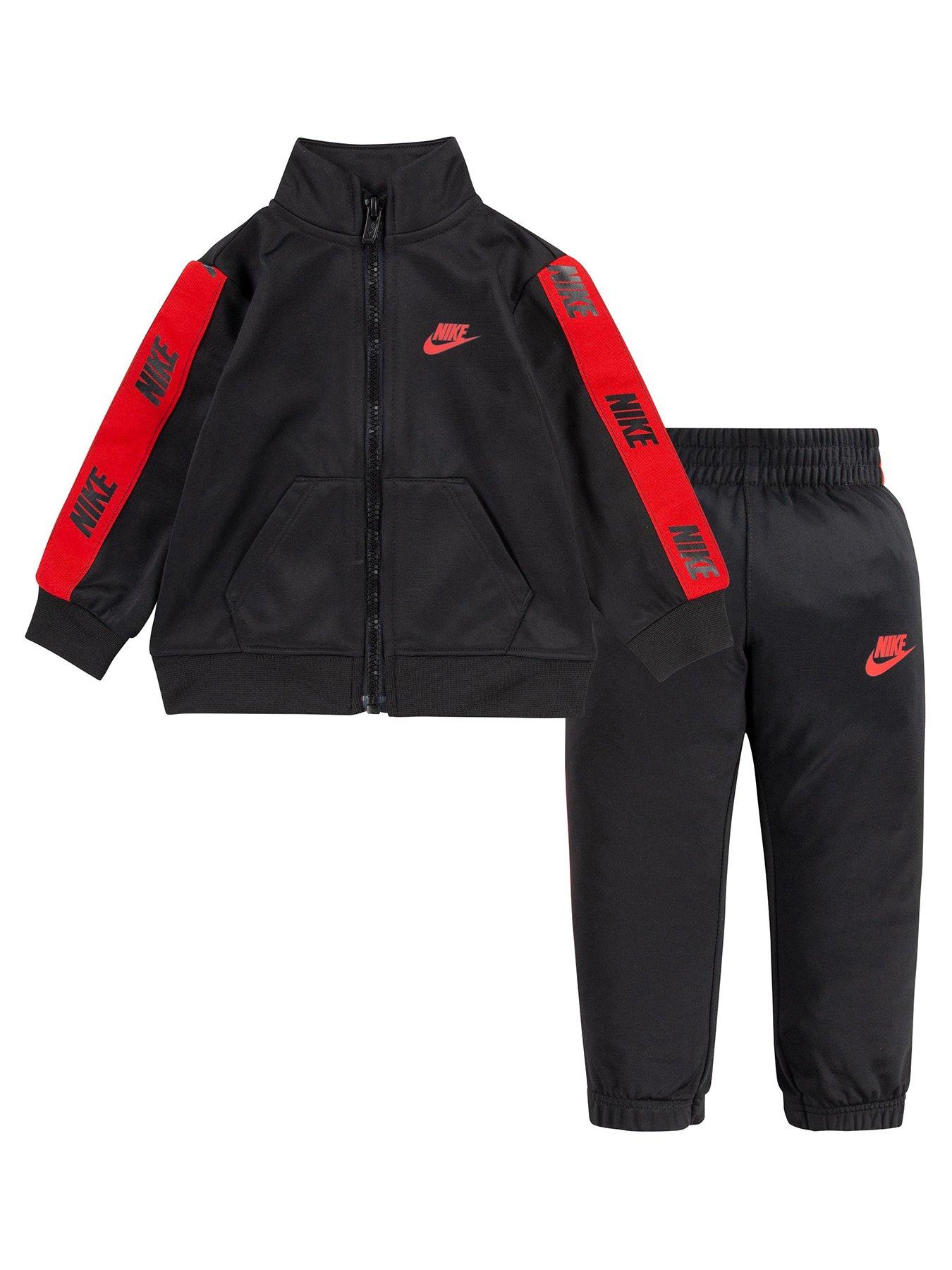 Nike tracksuit deals 24 months