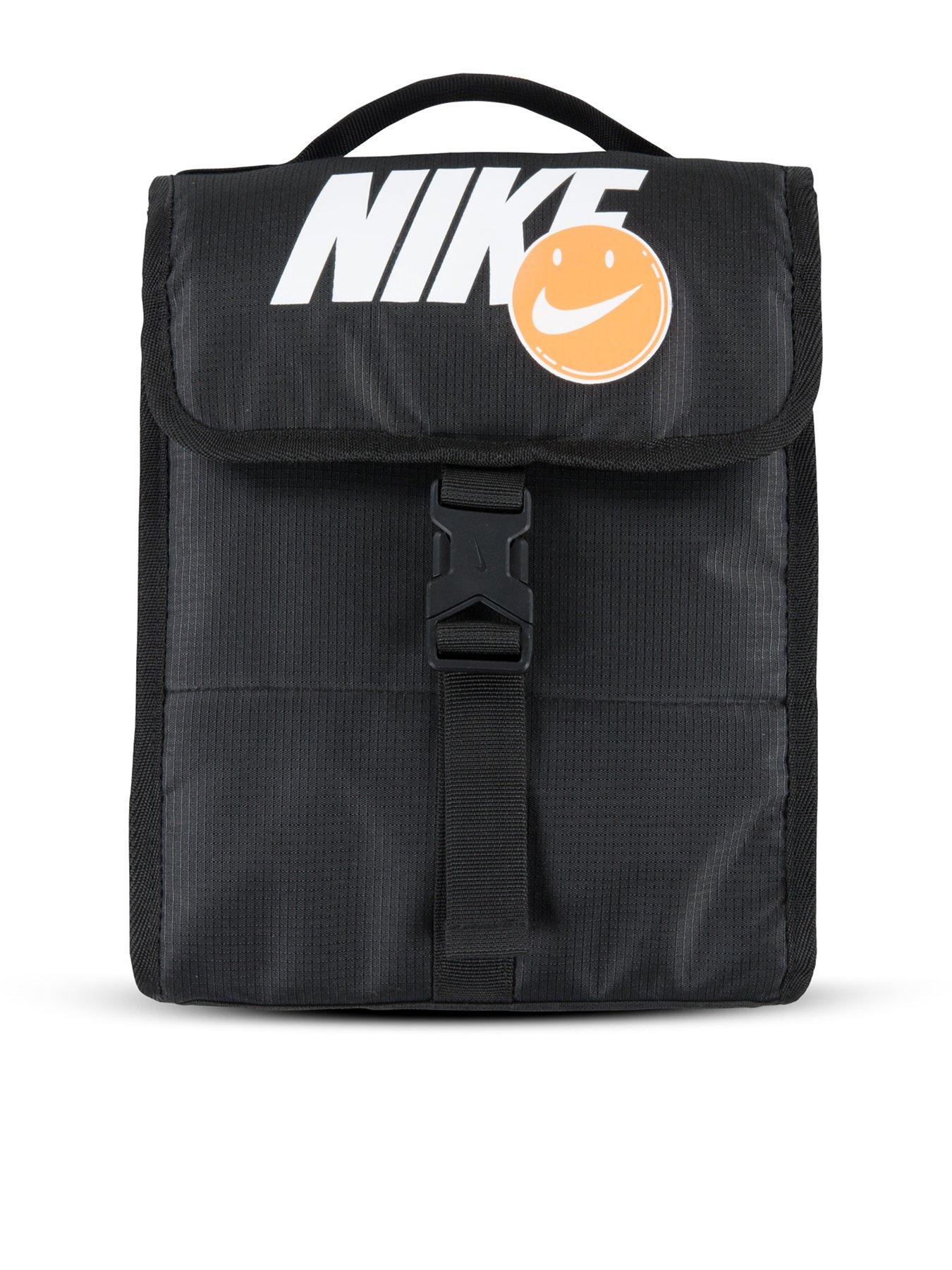 Nike lunch best sale bag uk