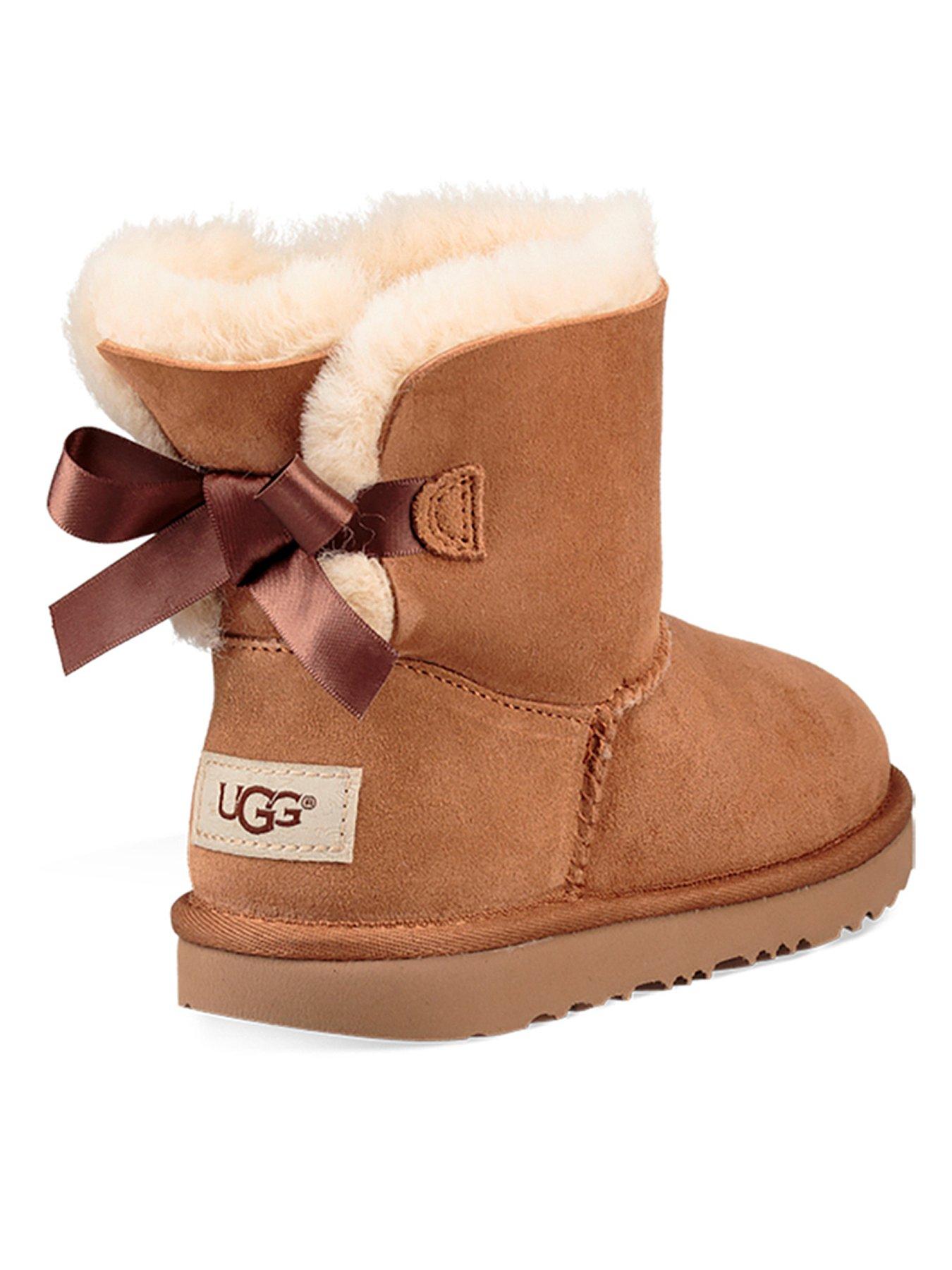 UGG Girl's Bailey Bow II Sheepskin Boot - Bla