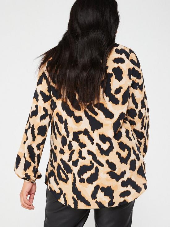 stillFront image of v-by-very-curve-pleat-front-shirt-natural-leopard